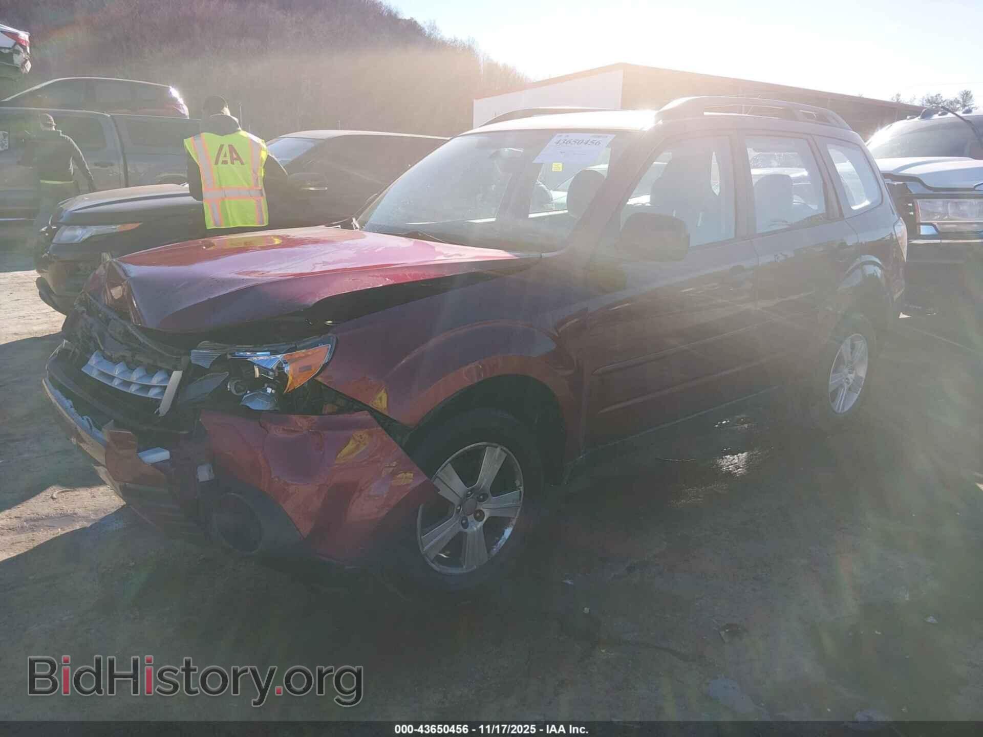 2012 SUBARU FORESTER - VIN: JF2SHBBC2CH445805 - Photo 2