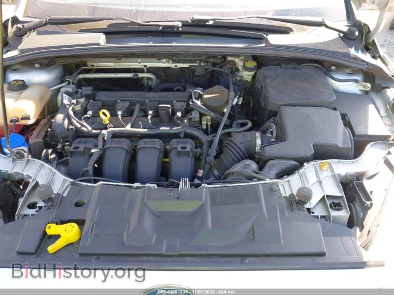 2016 Ford FOCUS (VIN 1FADP3F2XGL249265) — photo 10 of 16