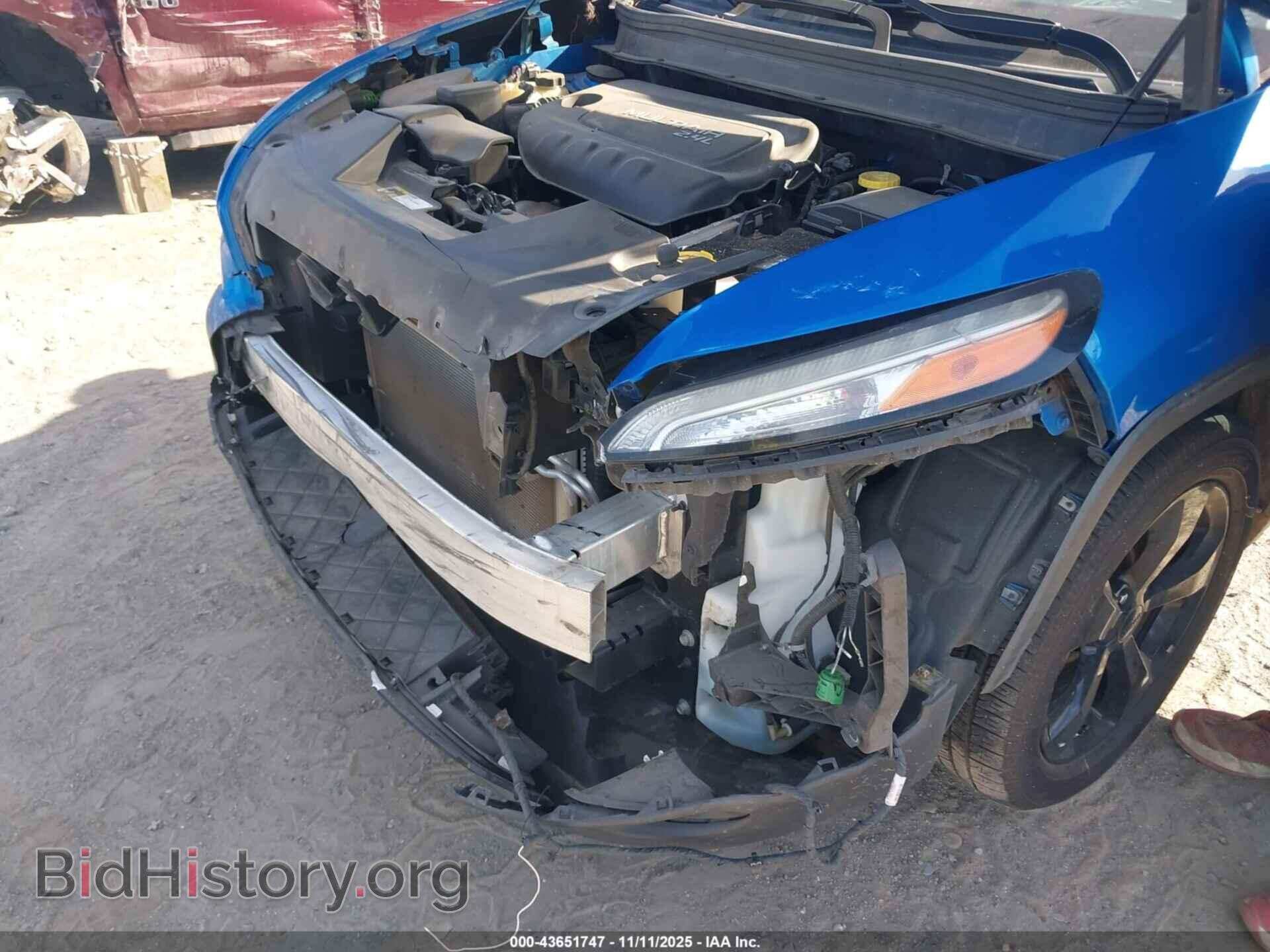 2018 JEEP CHEROKEE - VIN: 1C4PJLCB2JD596247 - Фото 6
