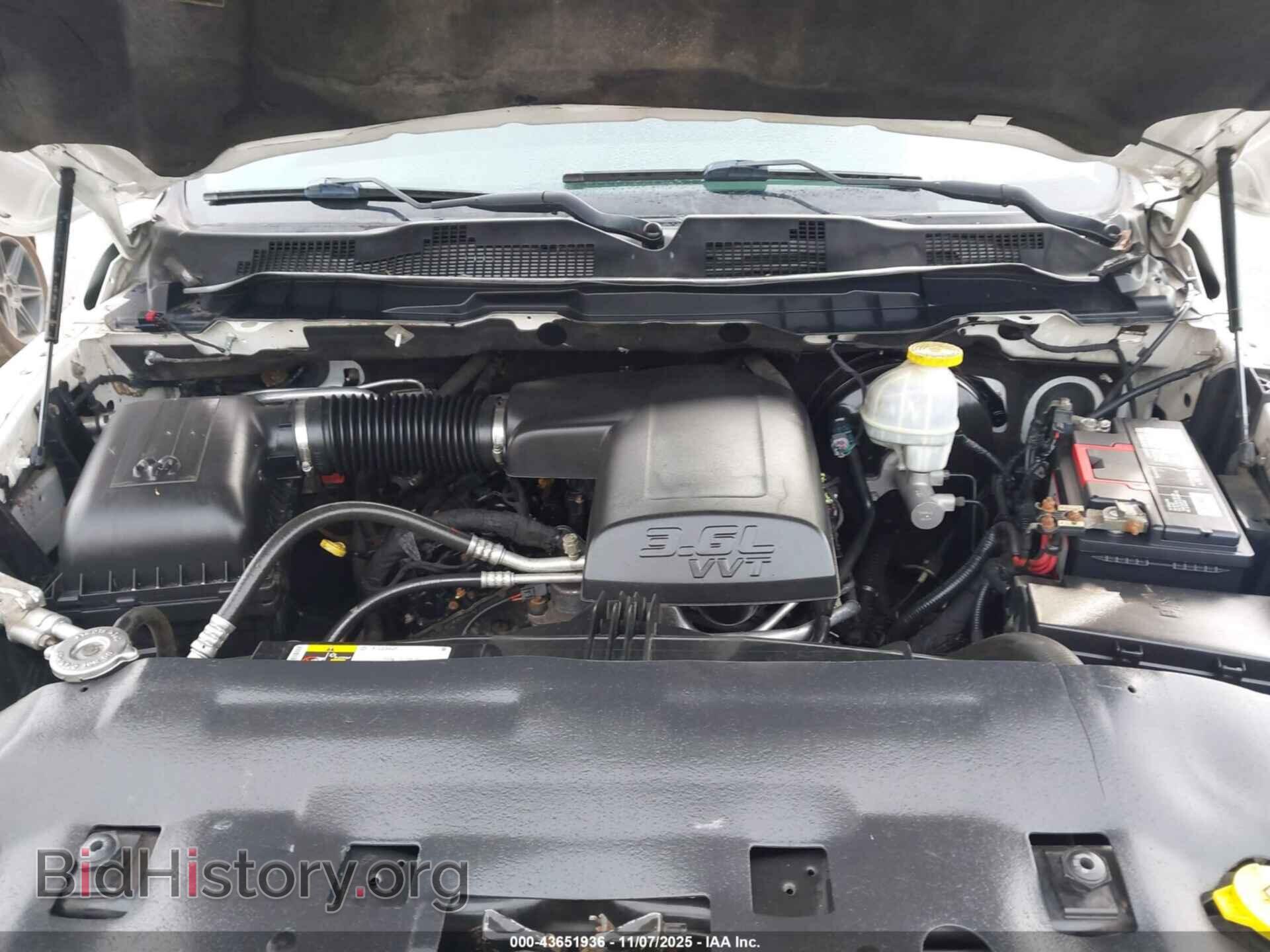 2018 RAM 1500 - VIN: 1C6RR7FG7JS209937 - Фото 10
