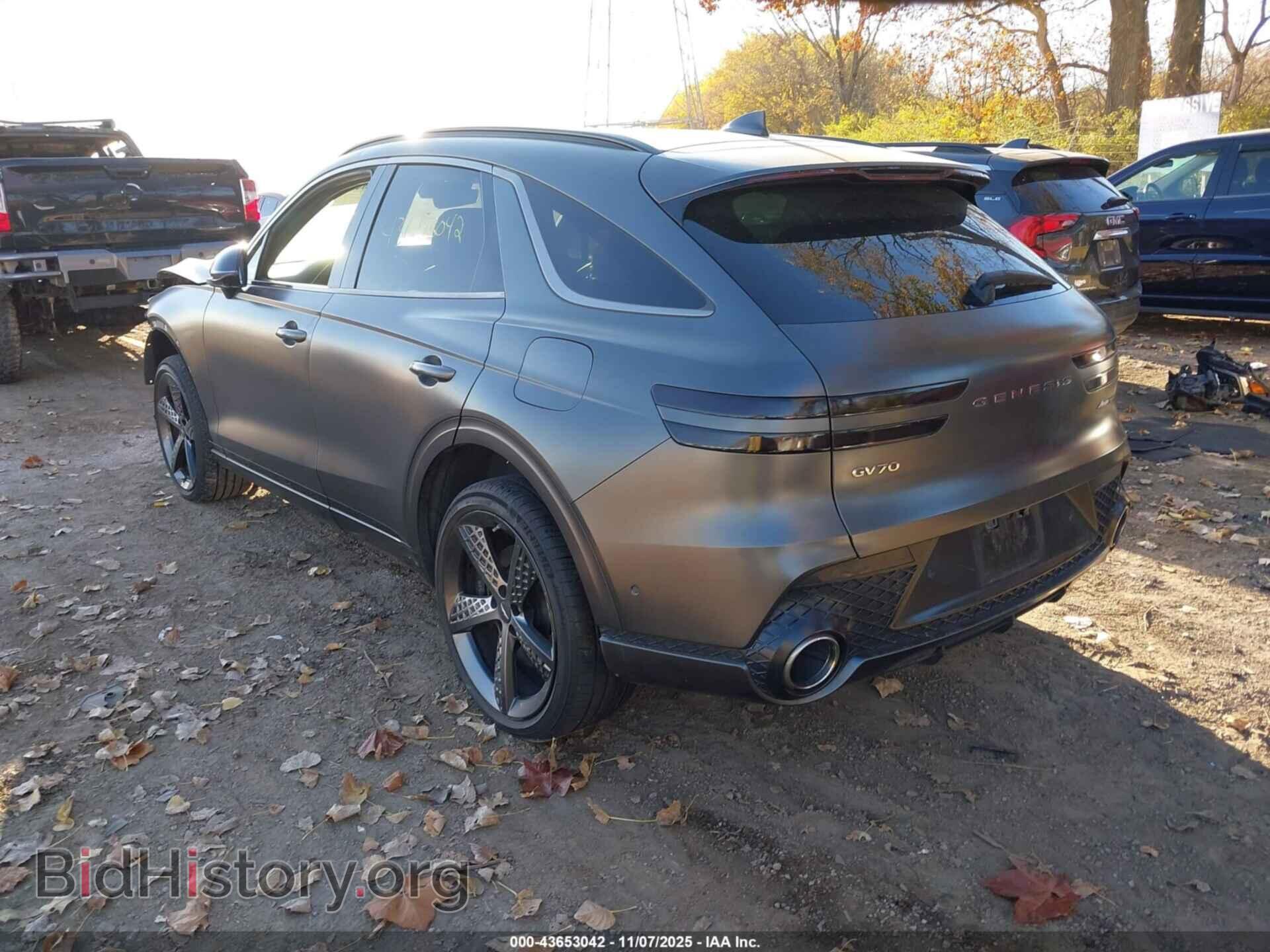 2023 GENESIS GV70 - VIN: KMUMCDTC7PU091869 - Фото 3