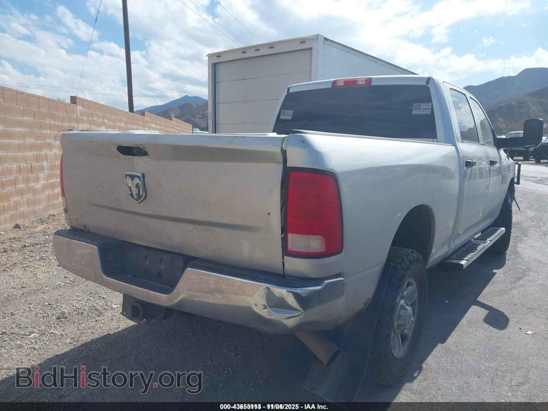 2017 RAM 2500 - VIN: 3C6UR5CL3HG529113 - Фото 4
