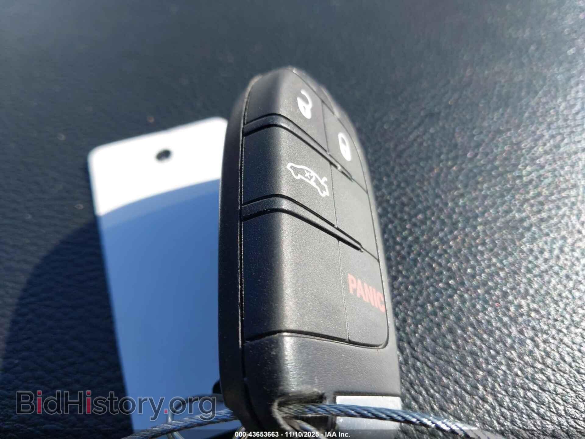 2016 DODGE CHALLENGER - VIN: 2C3CDZAG0GH325792 - Фото 11