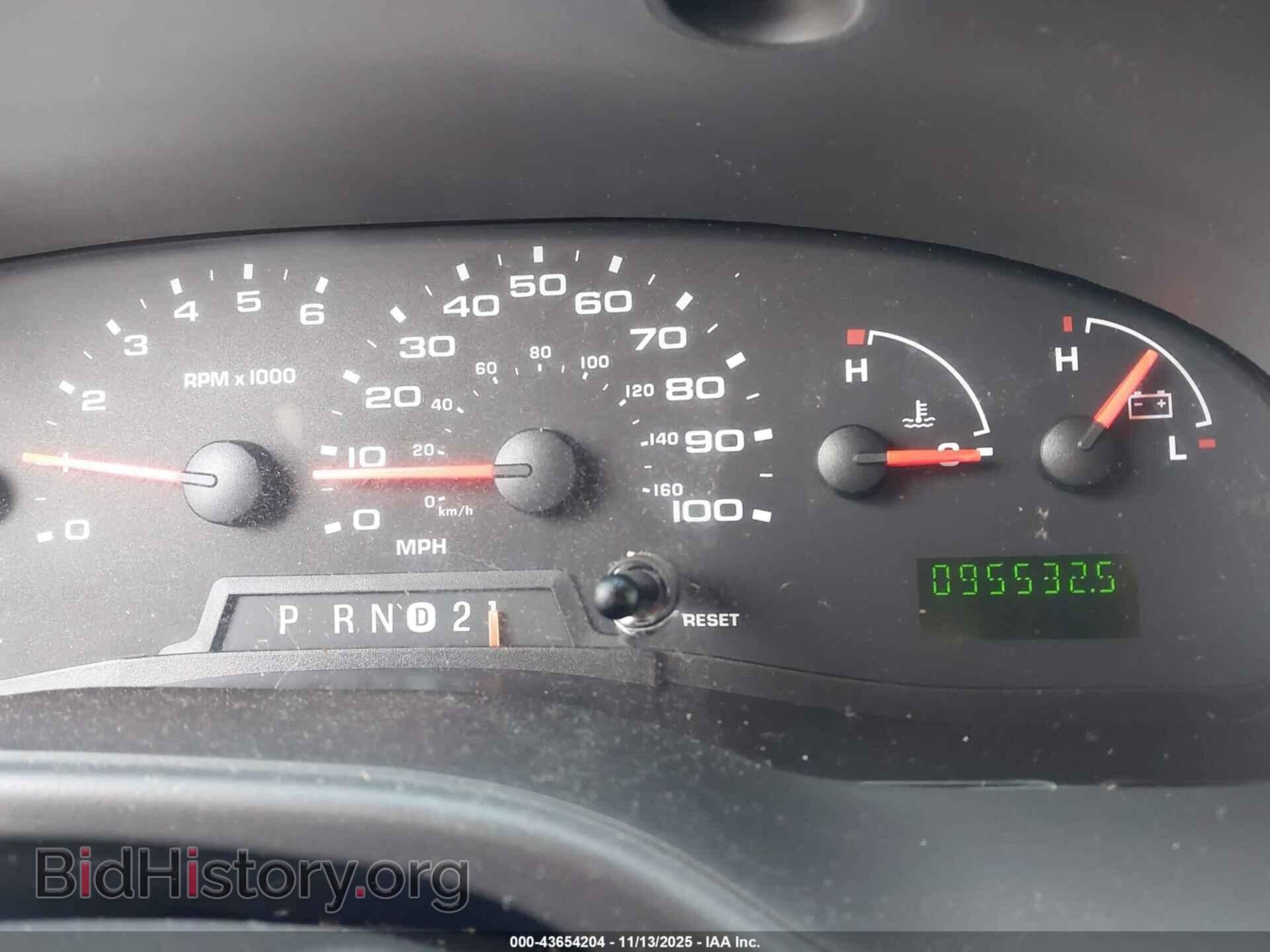2006 FORD ECONOLINE - VIN: 1FBSS31LX6DA23353 - Фото 5