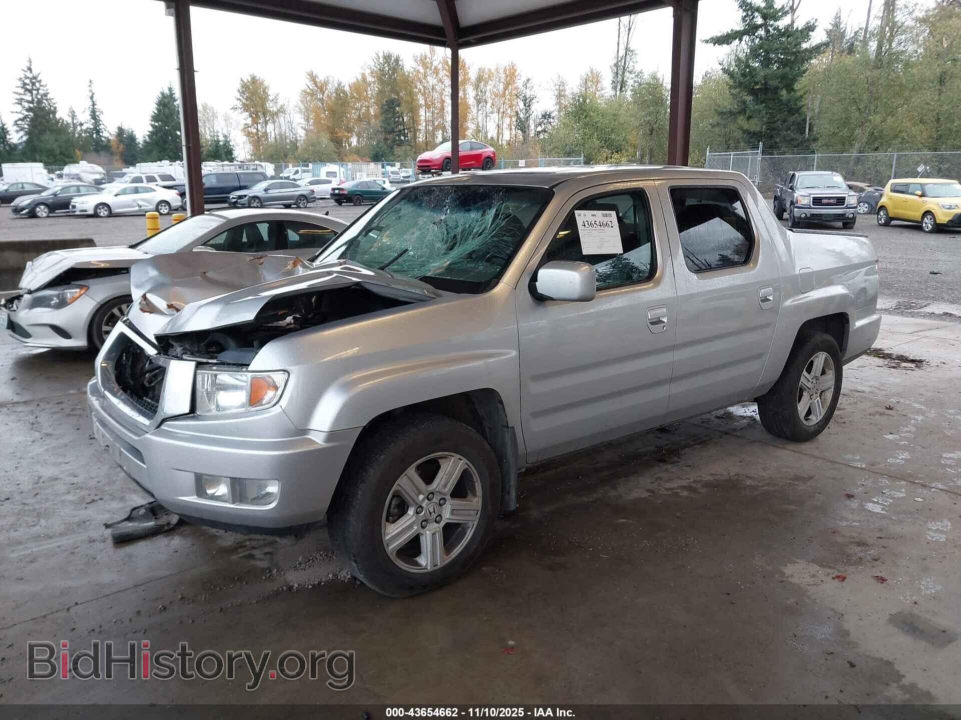2011 HONDA RIDGELINE - VIN: 5FPYK1F59BB006395 - Photo 2