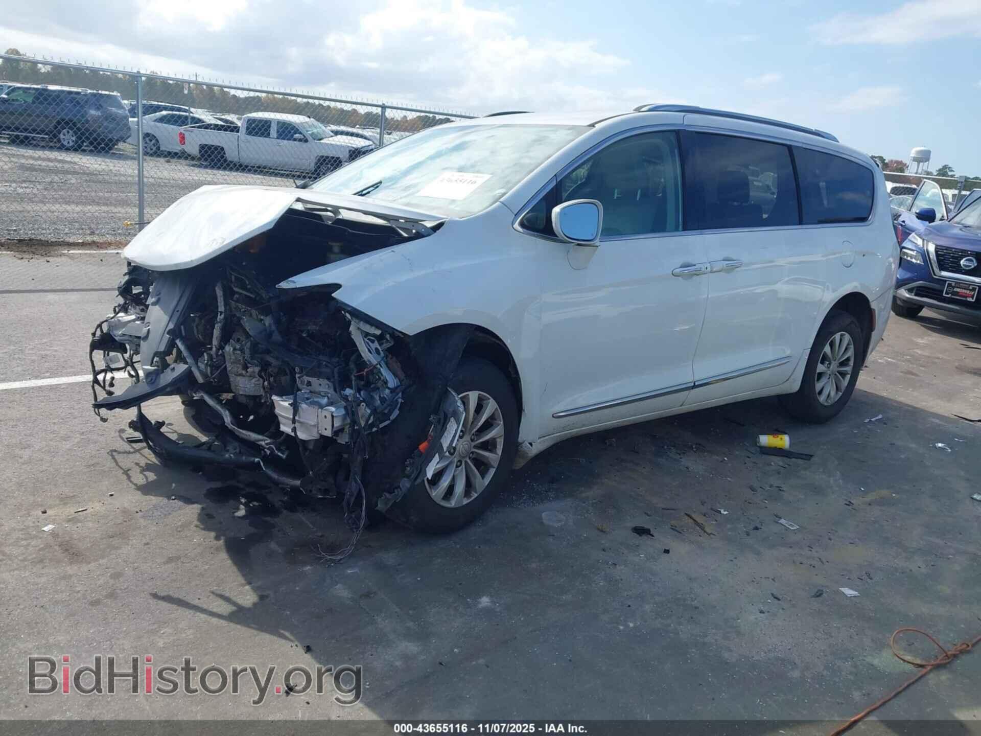 2018 CHRYSLER PACIFICA - VIN: 2C4RC1BG6JR204050 - Фото 2