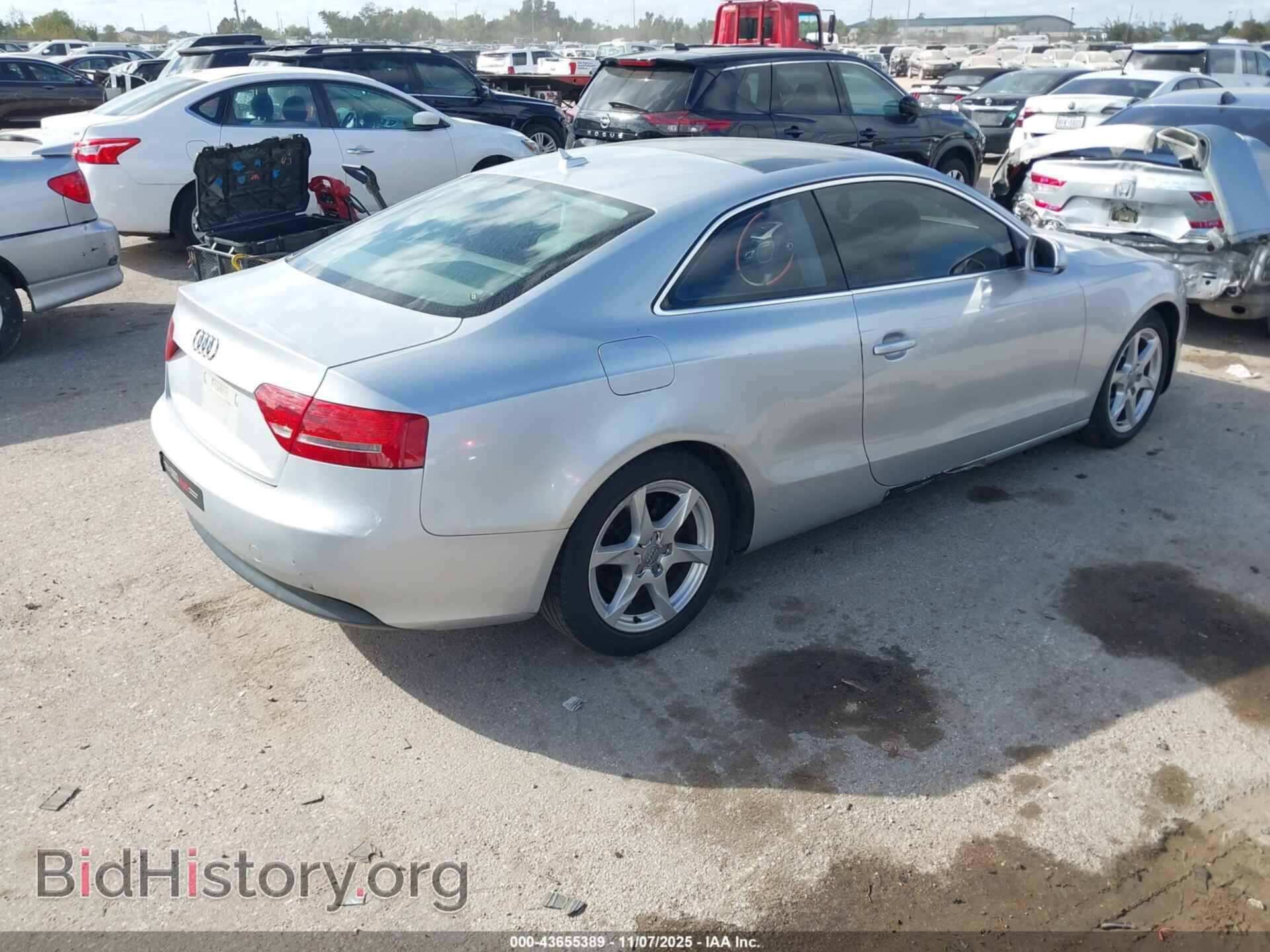 2010 AUDI A5 - VIN: WAURFAFR2AA078743 - Фото 4