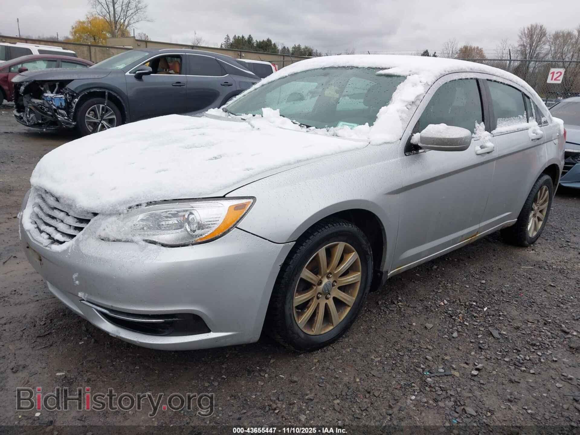2012 CHRYSLER 200 - VIN: 1C3CCBBB0CN143573 - Фото 2