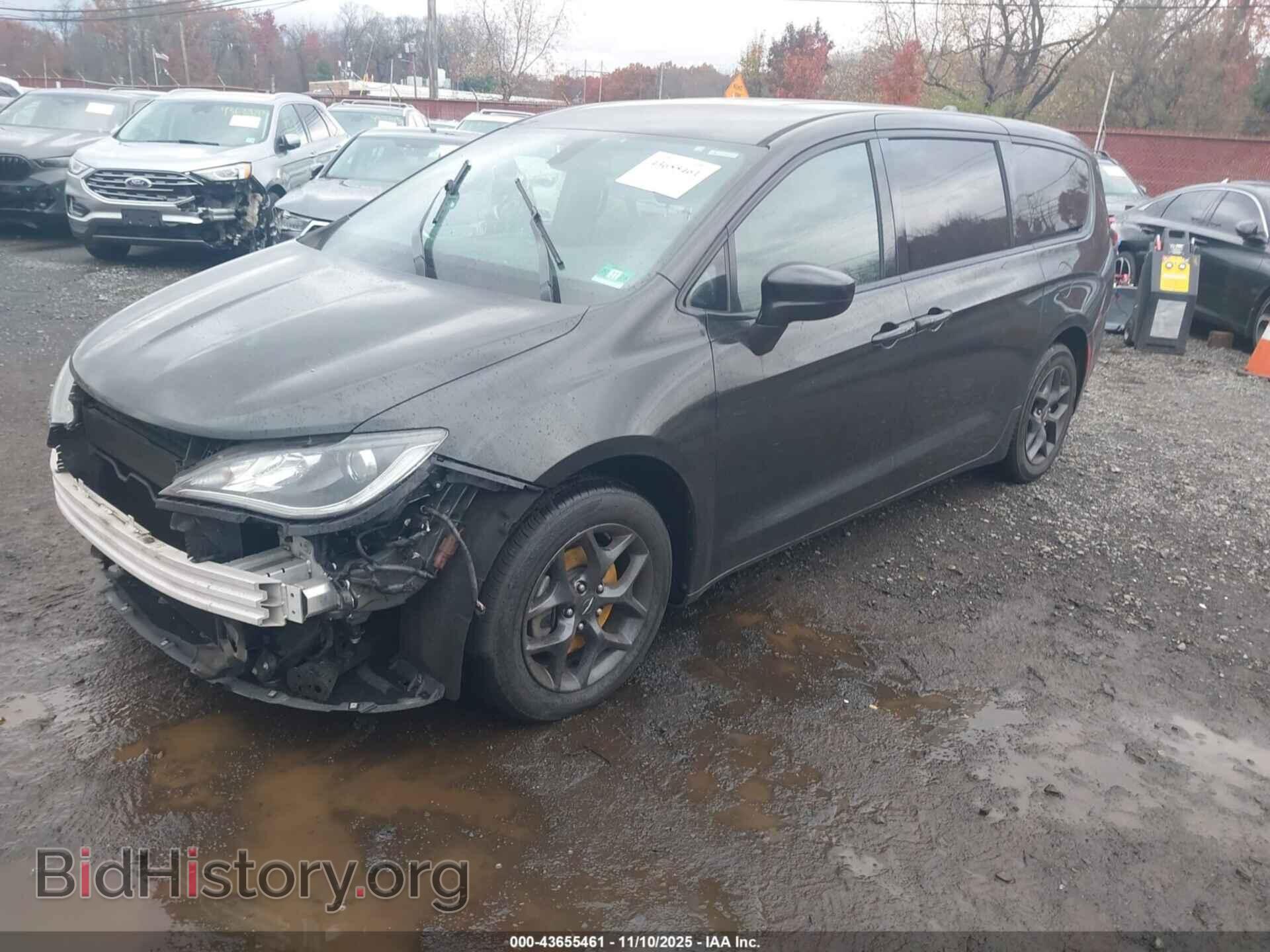 2018 CHRYSLER PACIFICA - VIN: 2C4RC1FG0JR287209 - Фото 2