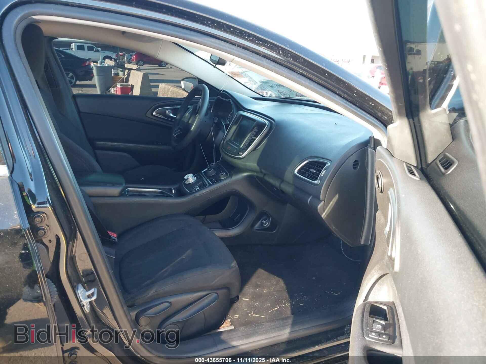 2016 CHRYSLER 200 - VIN: 1C3CCCAB1GN143966 - Фото 5