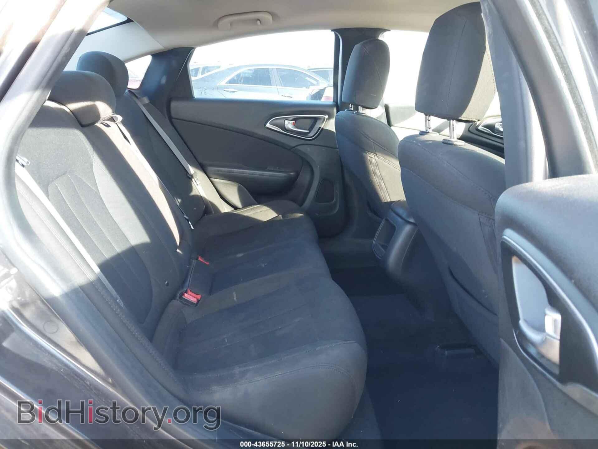 2016 CHRYSLER 200 - VIN: 1C3CCCAB2GN103850 - Фото 8