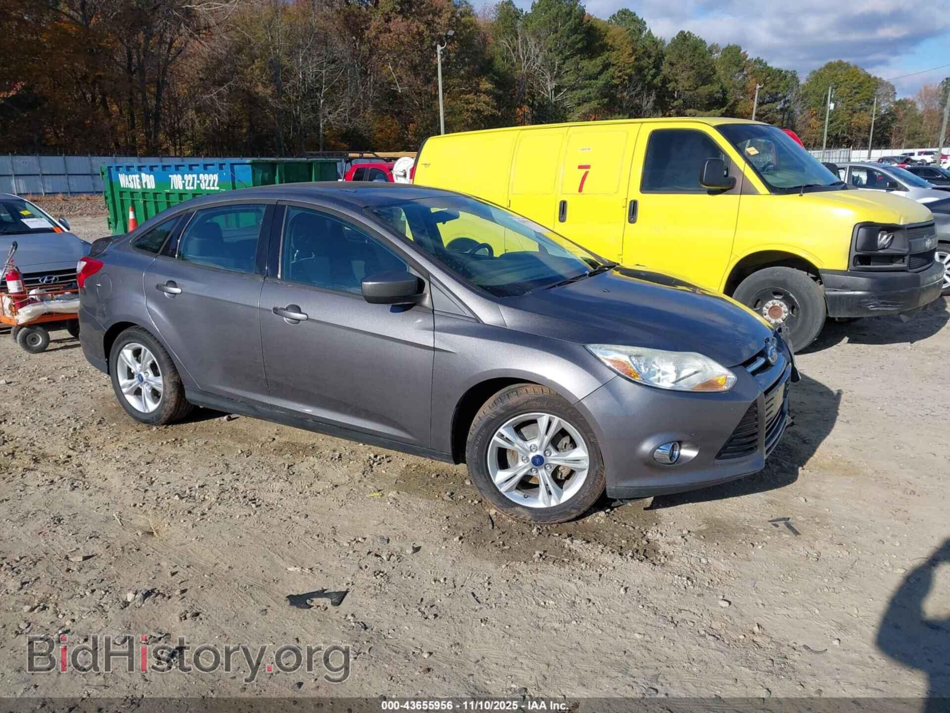 Photo 1FAHP3F28CL355127 - FORD FOCUS 2012