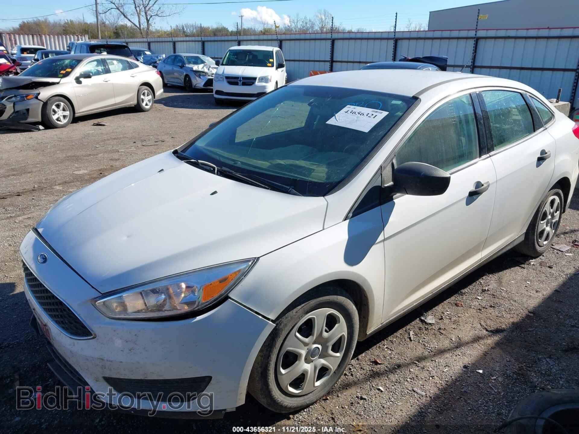 2018 FORD FOCUS - VIN: 1FADP3E28JL277767 - Photo 2