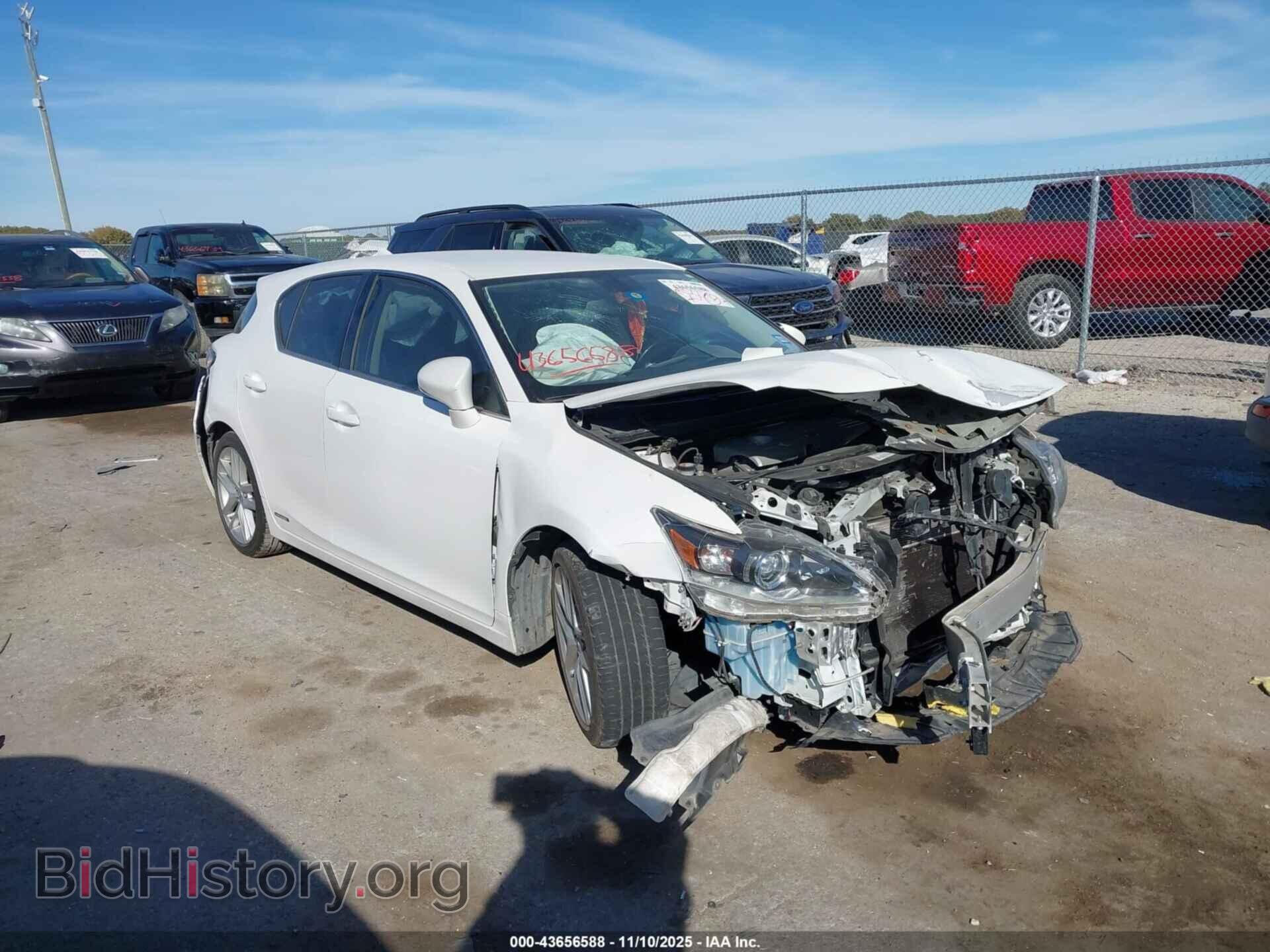 Фотография JTHKD5BH6G2256072 - LEXUS CT 200H 2016