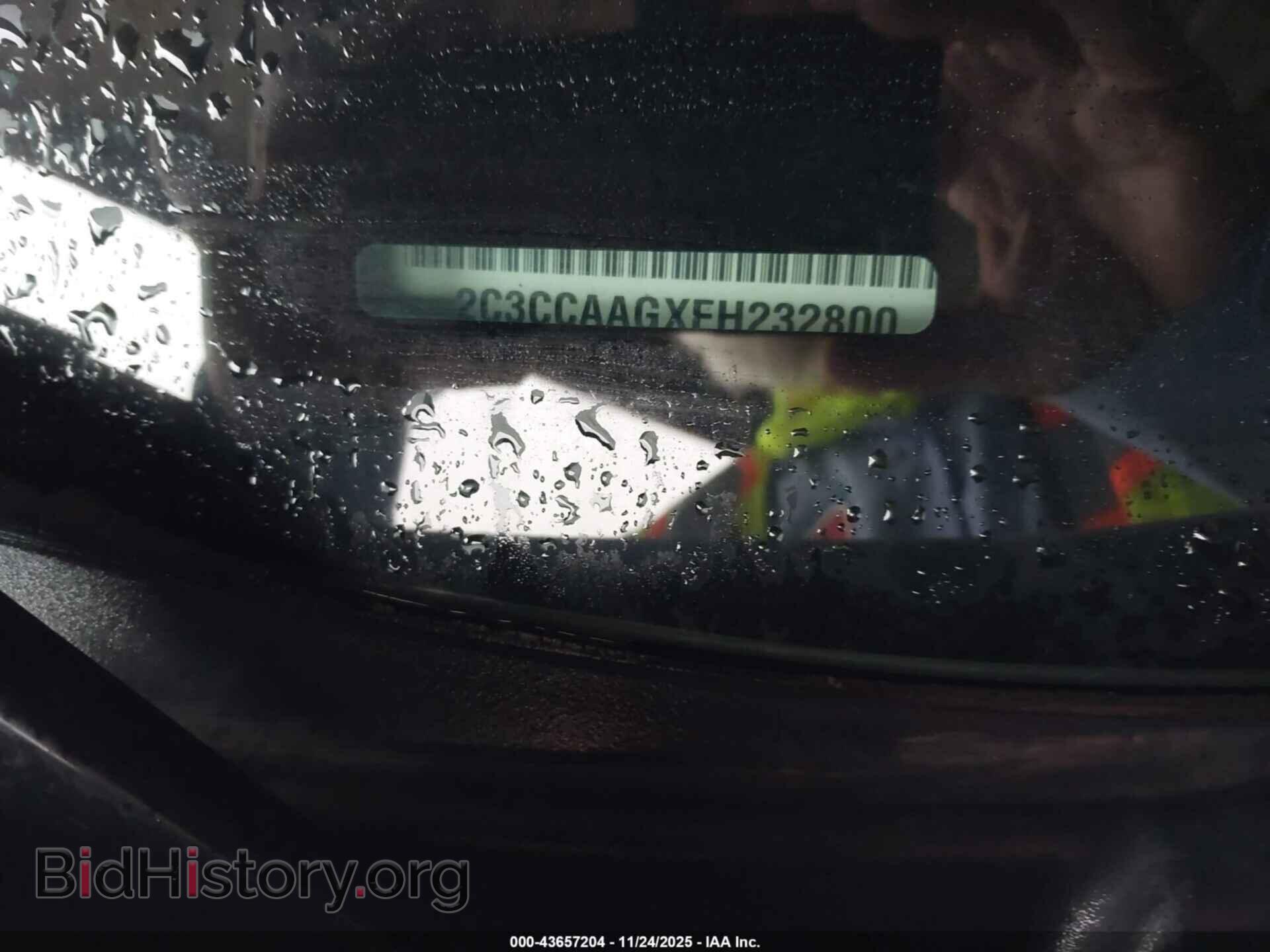 2014 CHRYSLER 300 - VIN: 2C3CCAAGXEH232800 - Фото 9
