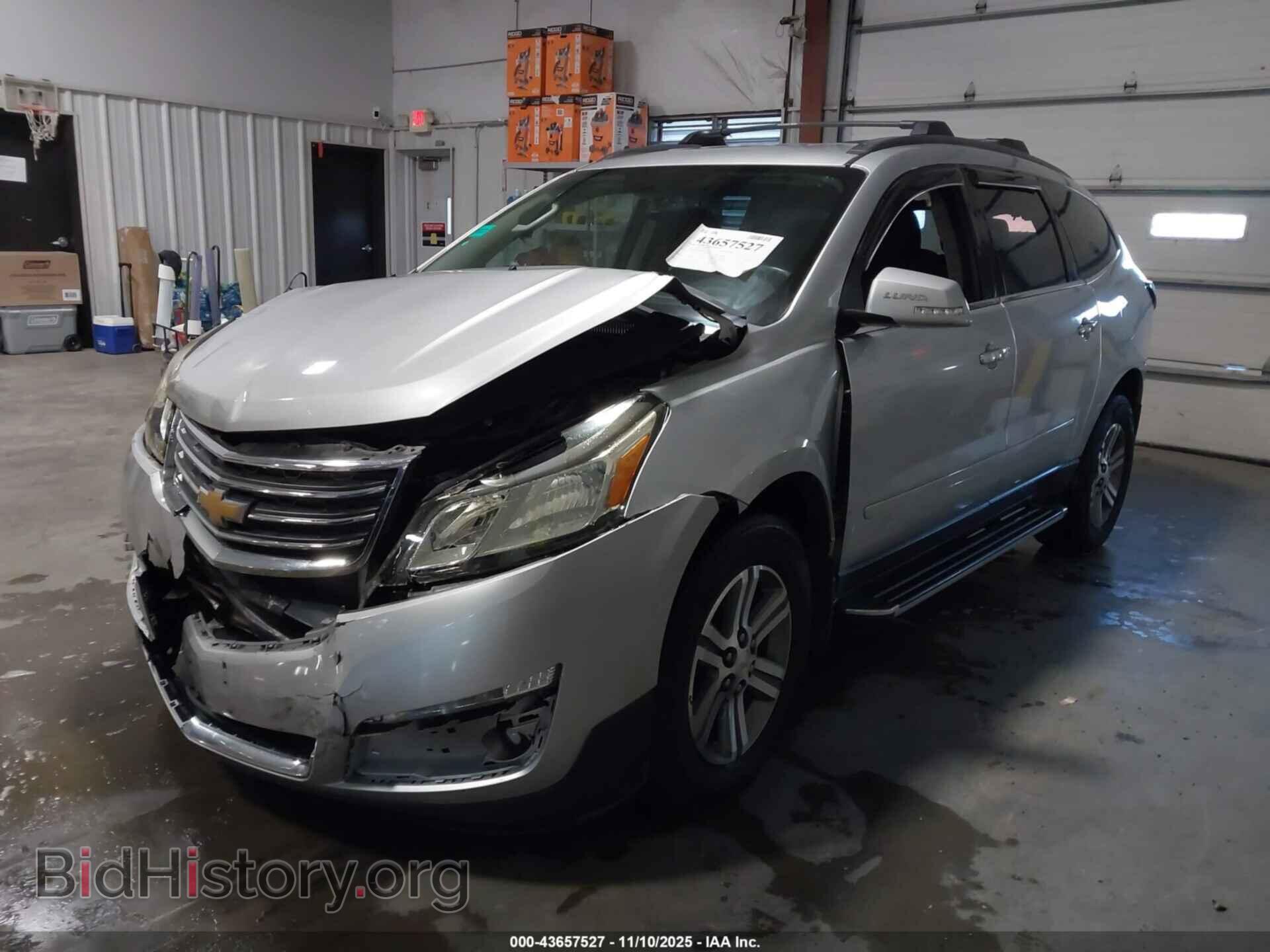 2015 CHEVROLET TRAVERSE - VIN: 1GNKRHKD6FJ146829 - Фото 2