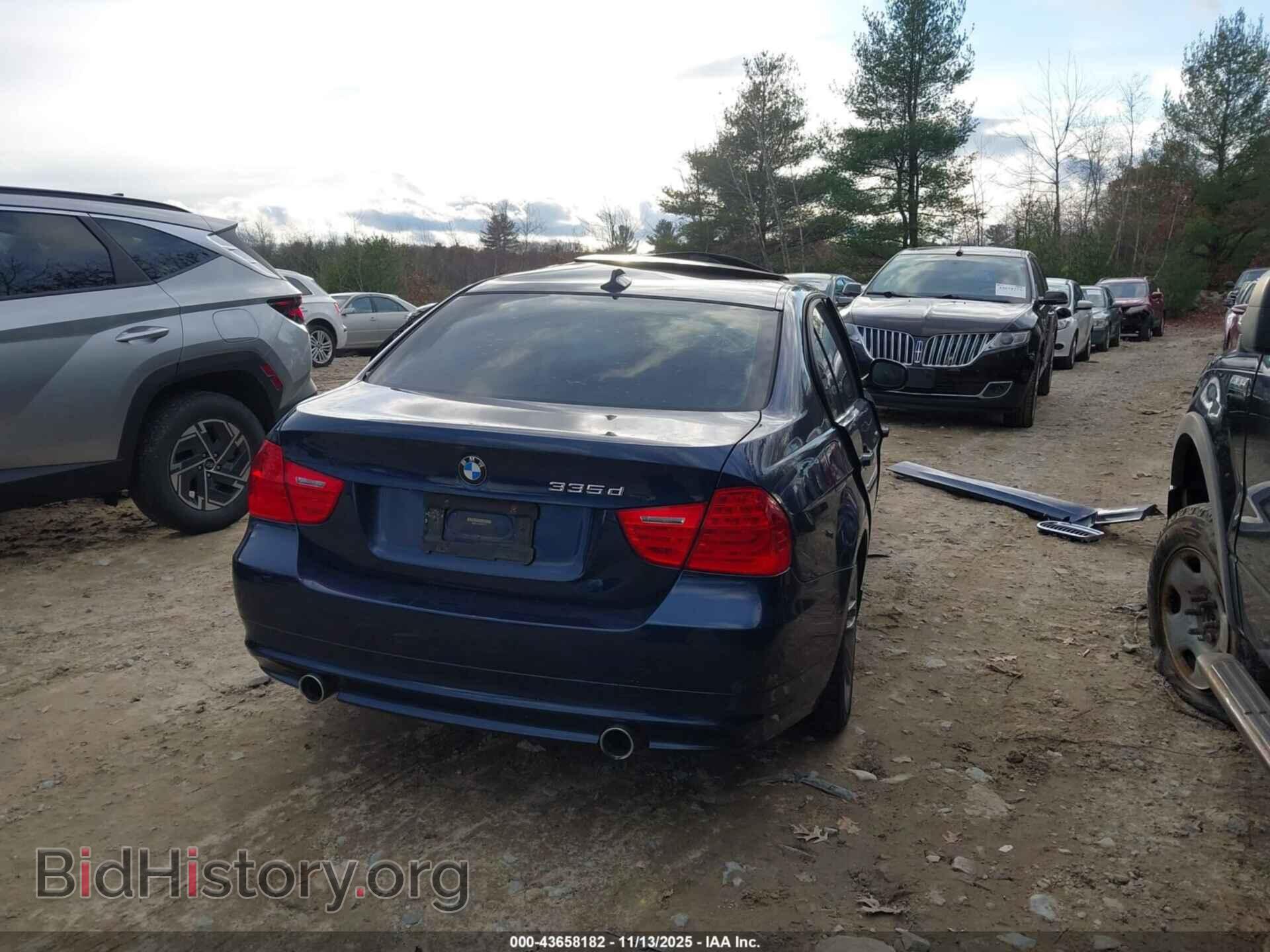 2011 BMW 335D - VIN: WBAPN7C55BA950171 - Фото 4