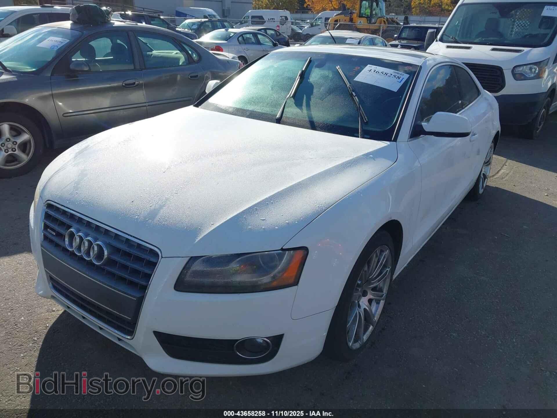 2011 AUDI A5 - VIN: WAULFAFR1BA022543 - Фото 2
