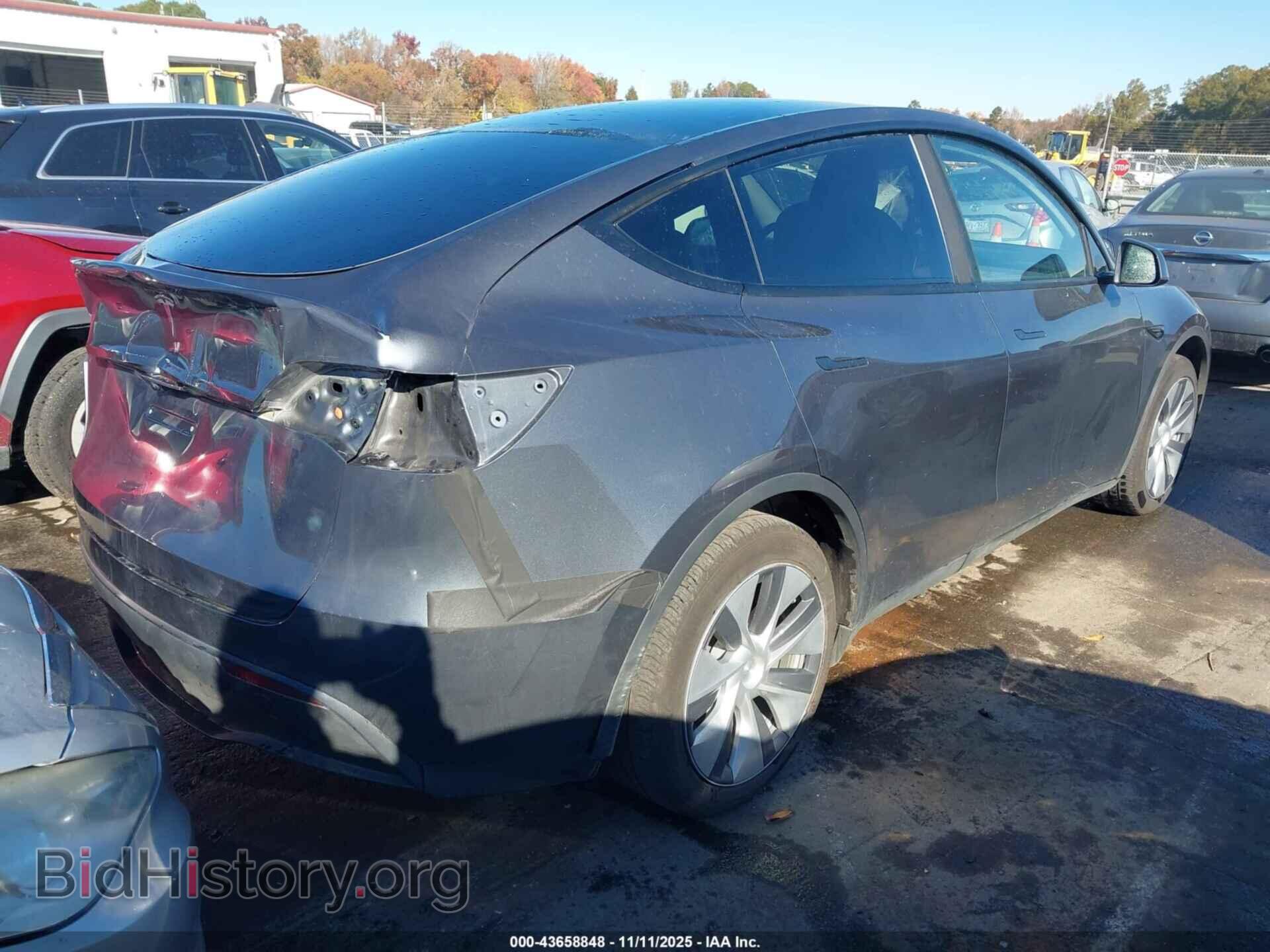 2023 TESLA MODEL Y - VIN: 7SAYGDED8PF943012 - Фото 4
