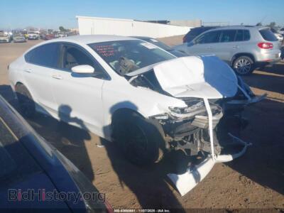 2016 Chrysler 200 Limited, белый — VIN 1C3CCCAB2GN154569, IAAI