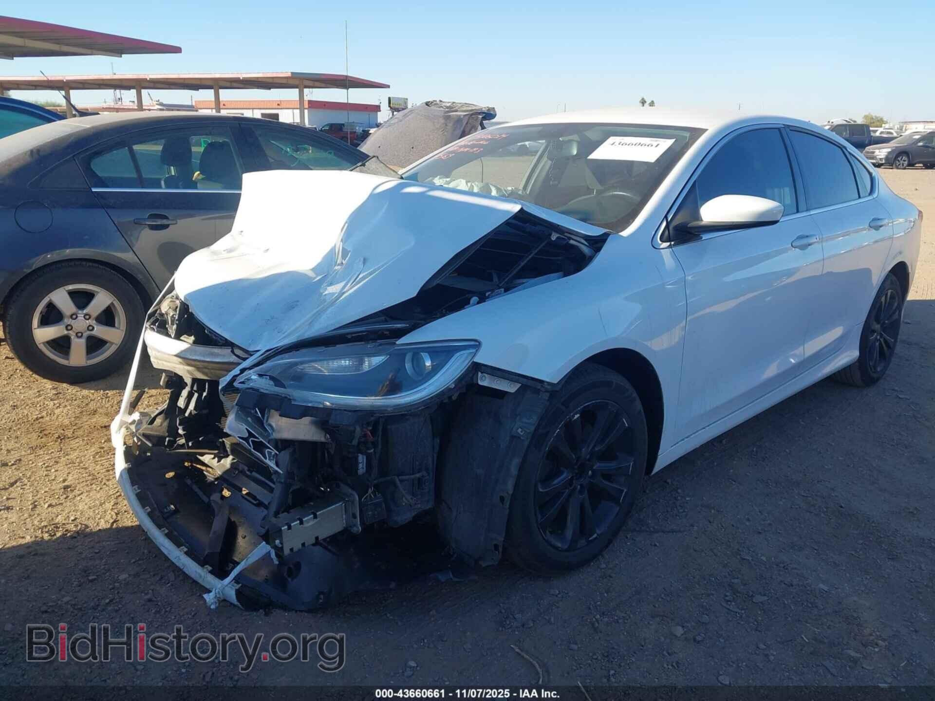 2016 CHRYSLER 200 - VIN: 1C3CCCAB2GN154569 - Фото 2