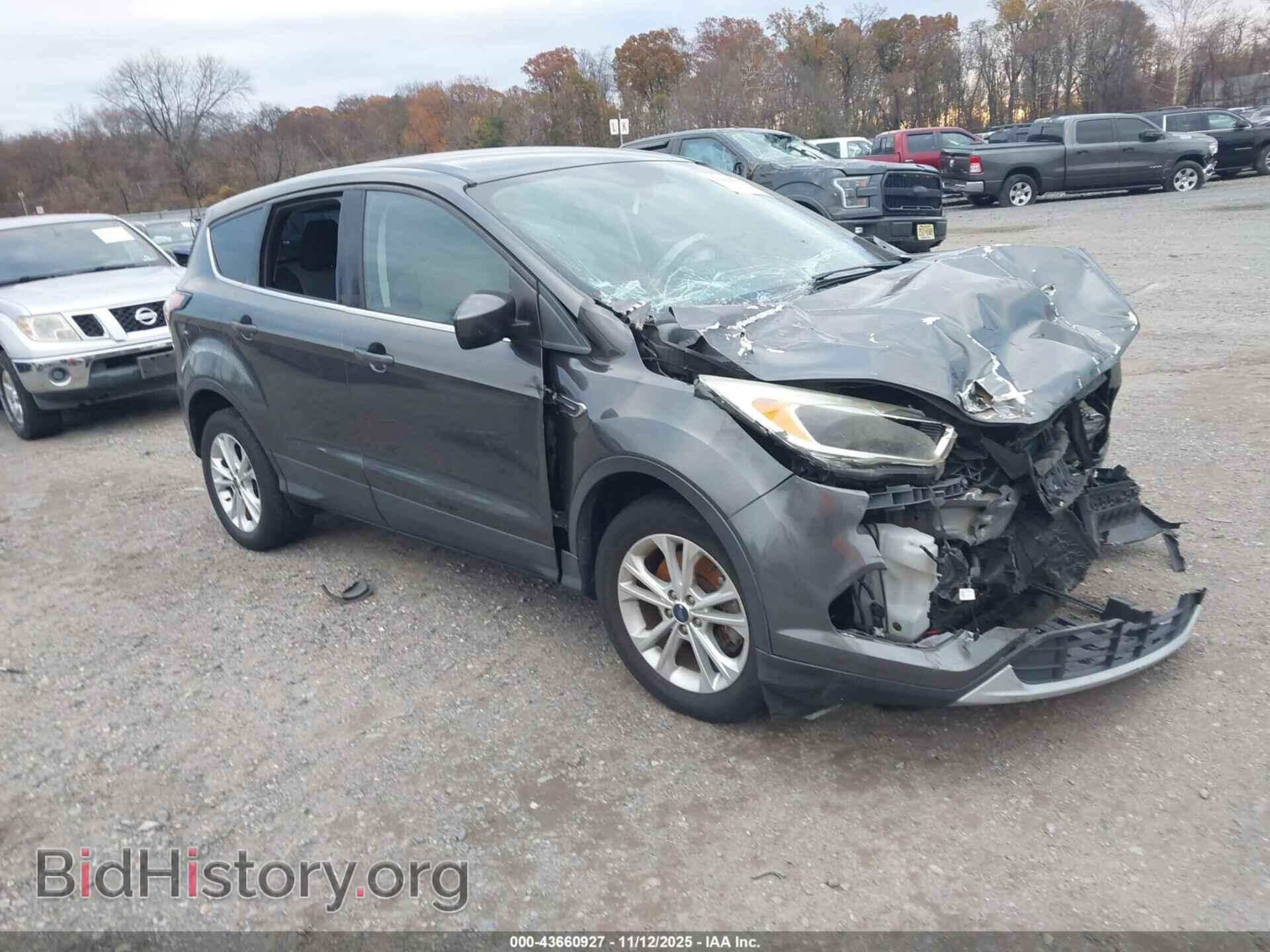 Фотография 1FMCU9GD3HUC92001 - FORD ESCAPE 2017