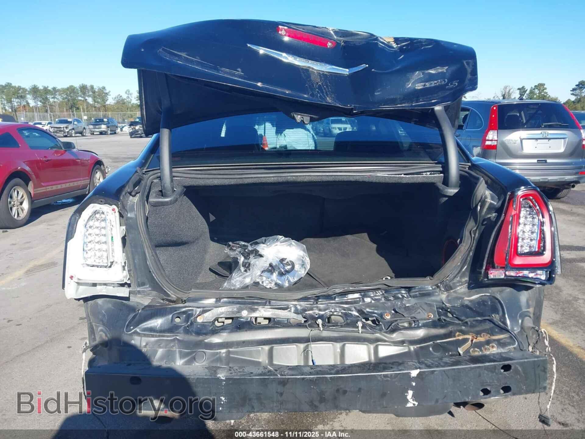 2017 CHRYSLER 300 - VIN: 2C3CCABG2HH662985 - Фото 6