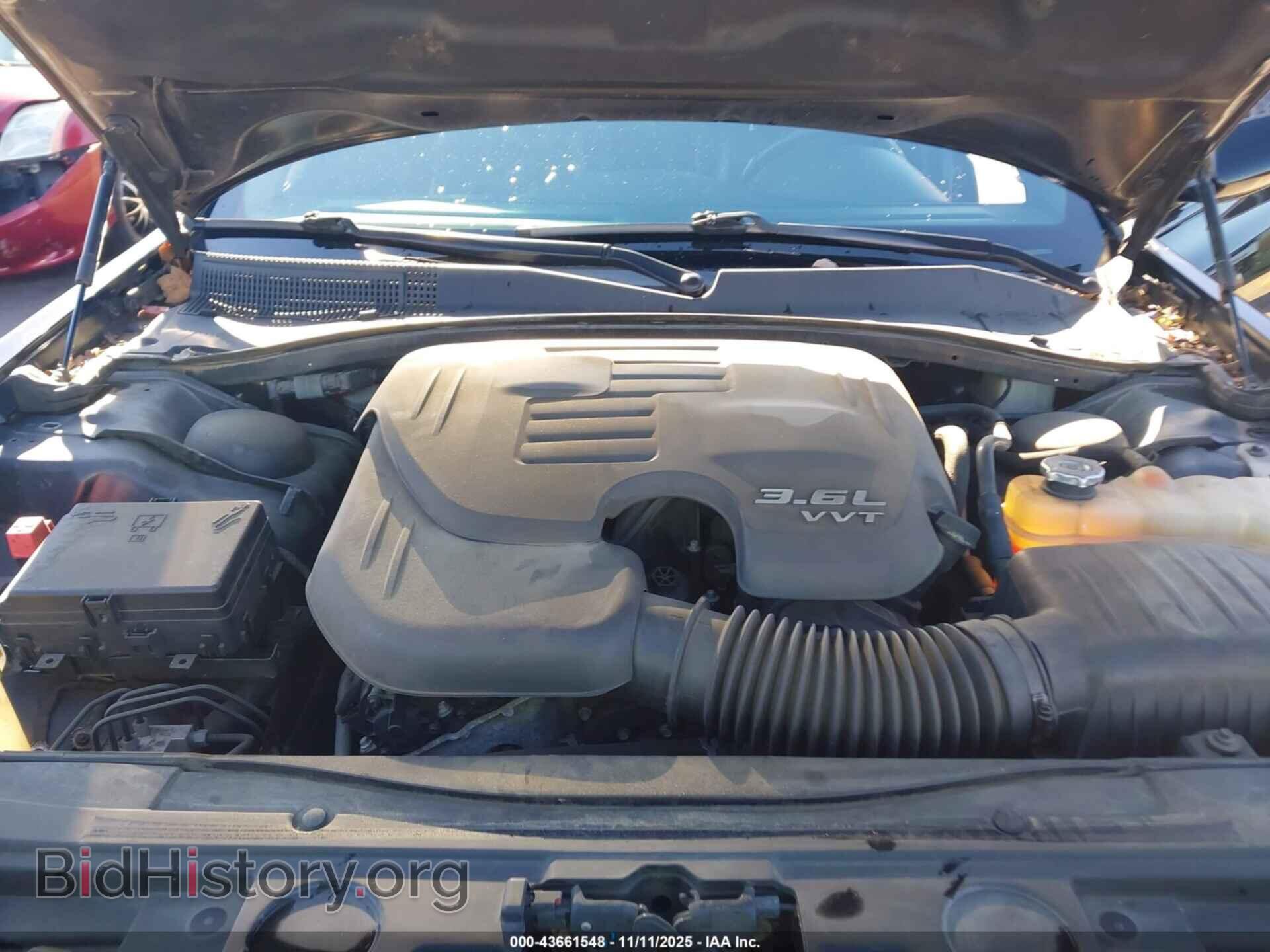 2017 CHRYSLER 300 - VIN: 2C3CCABG2HH662985 - Фото 10