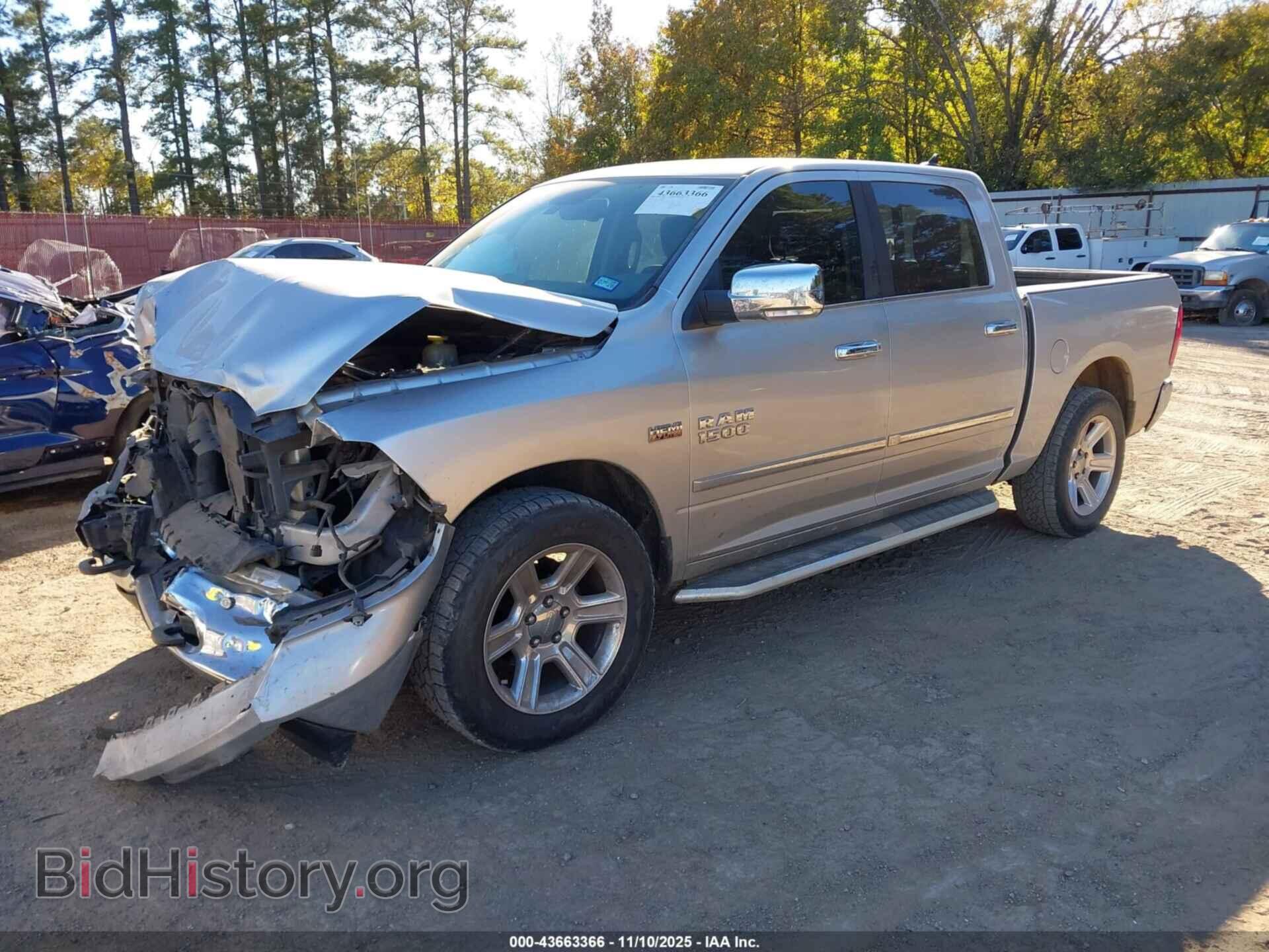 2018 RAM 1500 - VIN: 1C6RR7LT5JS158648 - Фото 2