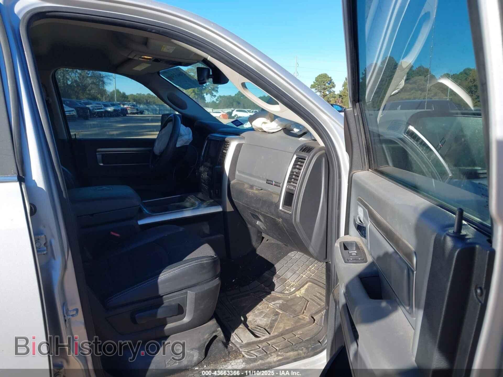 2018 RAM 1500 - VIN: 1C6RR7LT5JS158648 - Фото 5