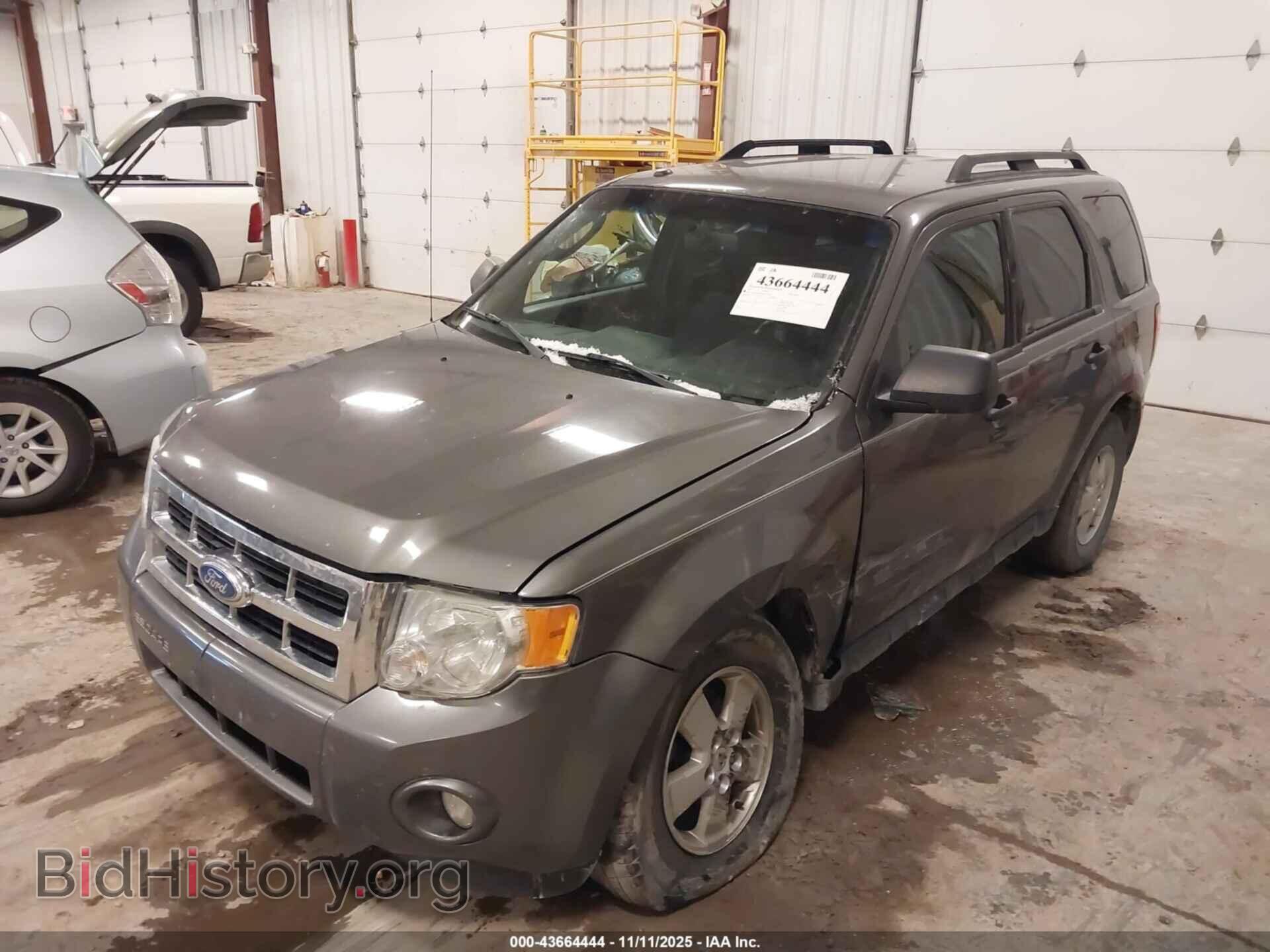 2011 FORD ESCAPE - VIN: 1FMCU0D72BKC30456 - Фото 2