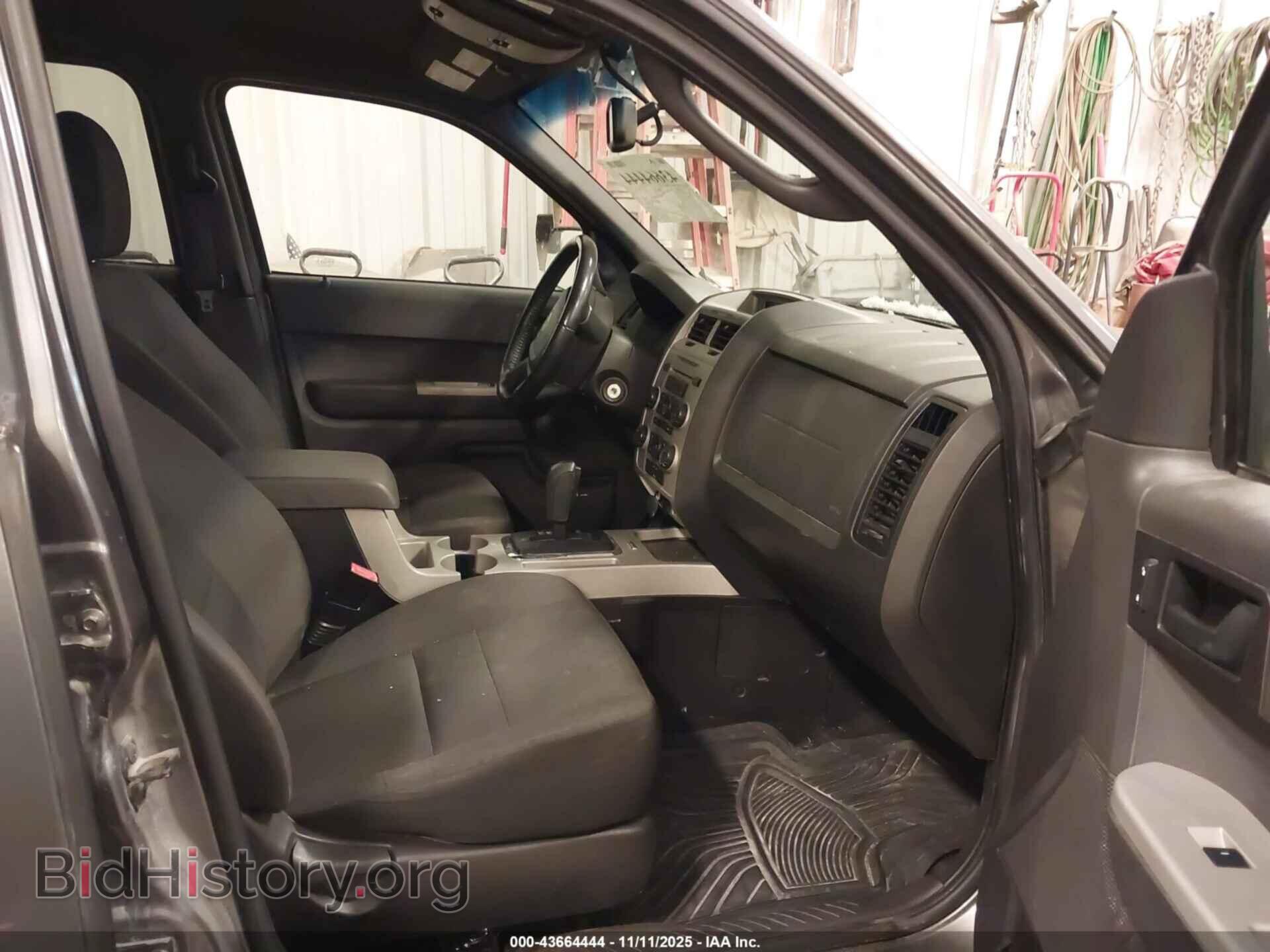 2011 FORD ESCAPE - VIN: 1FMCU0D72BKC30456 - Фото 5