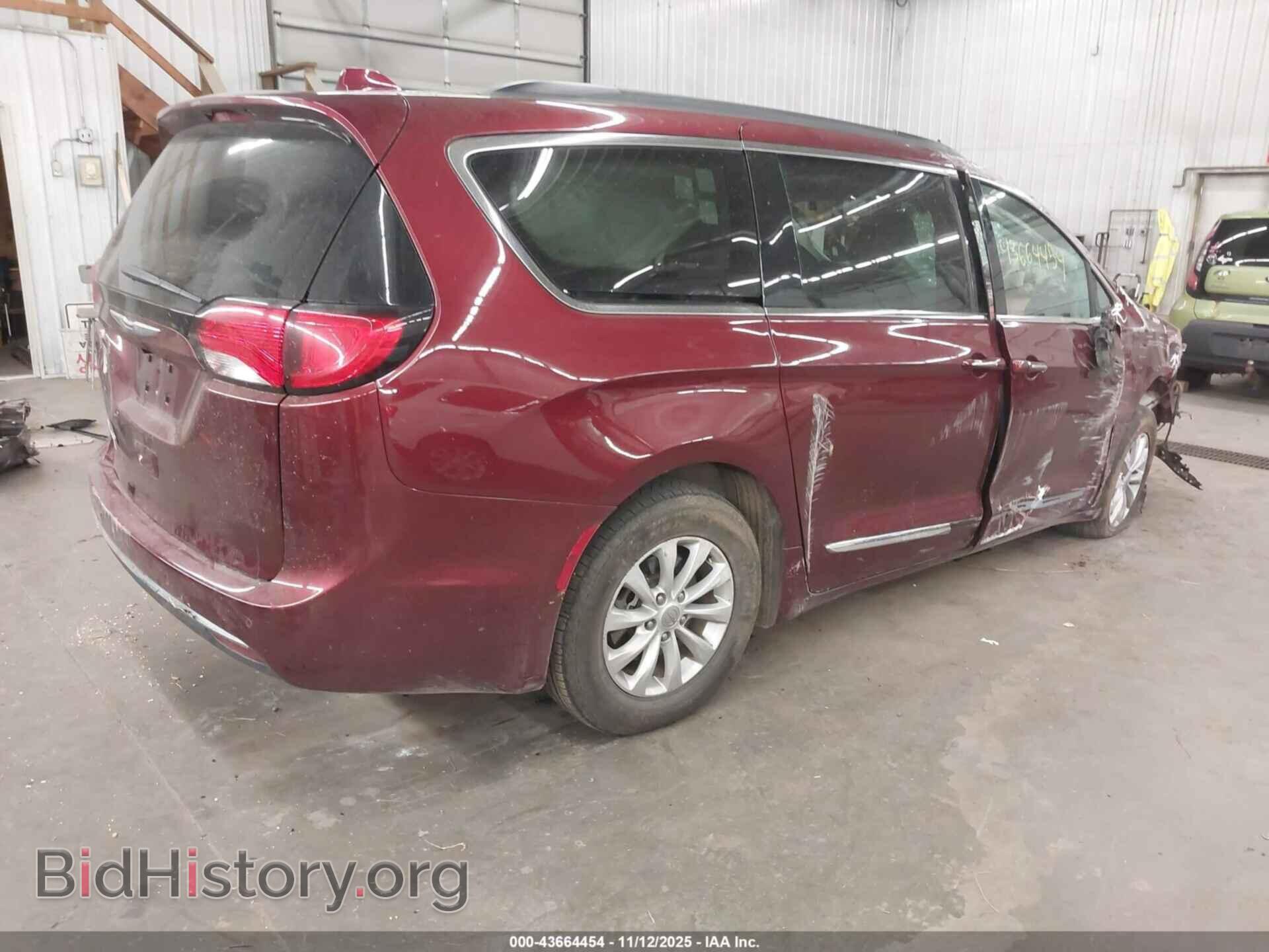 2017 CHRYSLER PACIFICA - VIN: 2C4RC1BG7HR518963 - Фото 4