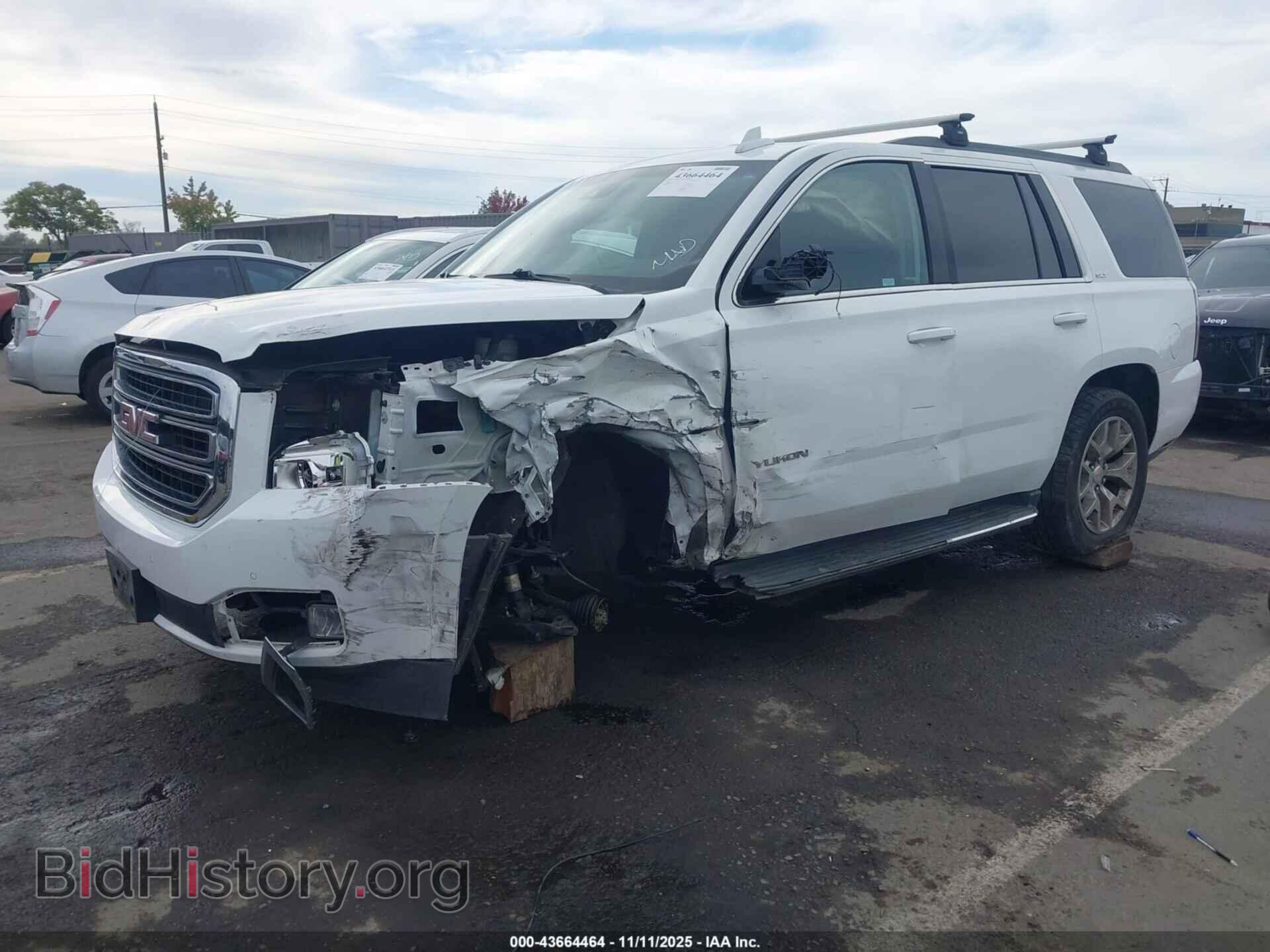 2017 GMC YUKON - VIN: 1GKS2BKC0HR394200 - Фото 2
