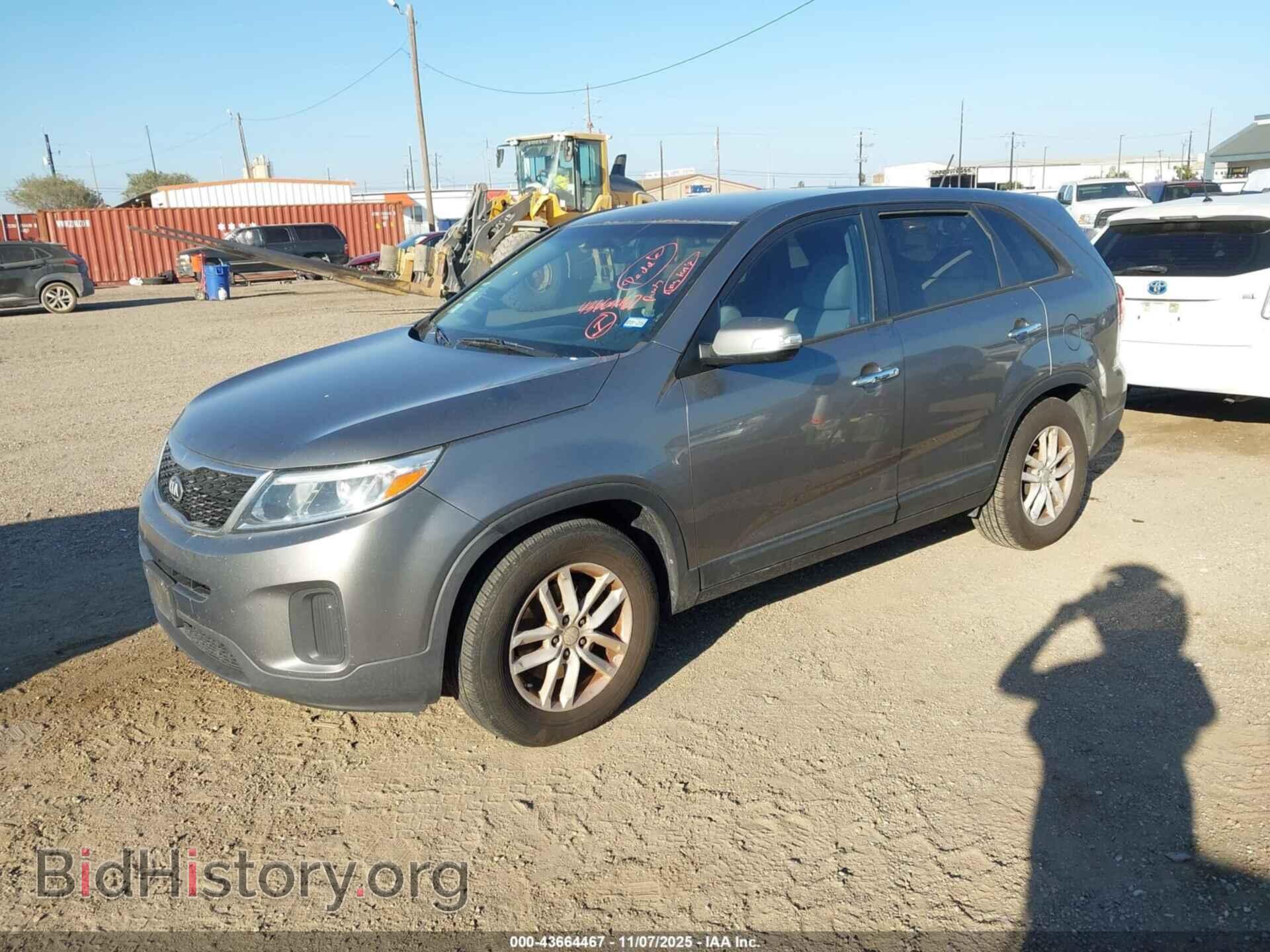 2014 KIA SORENTO - VIN: 5XYKT3A67EG477398 - Фото 2