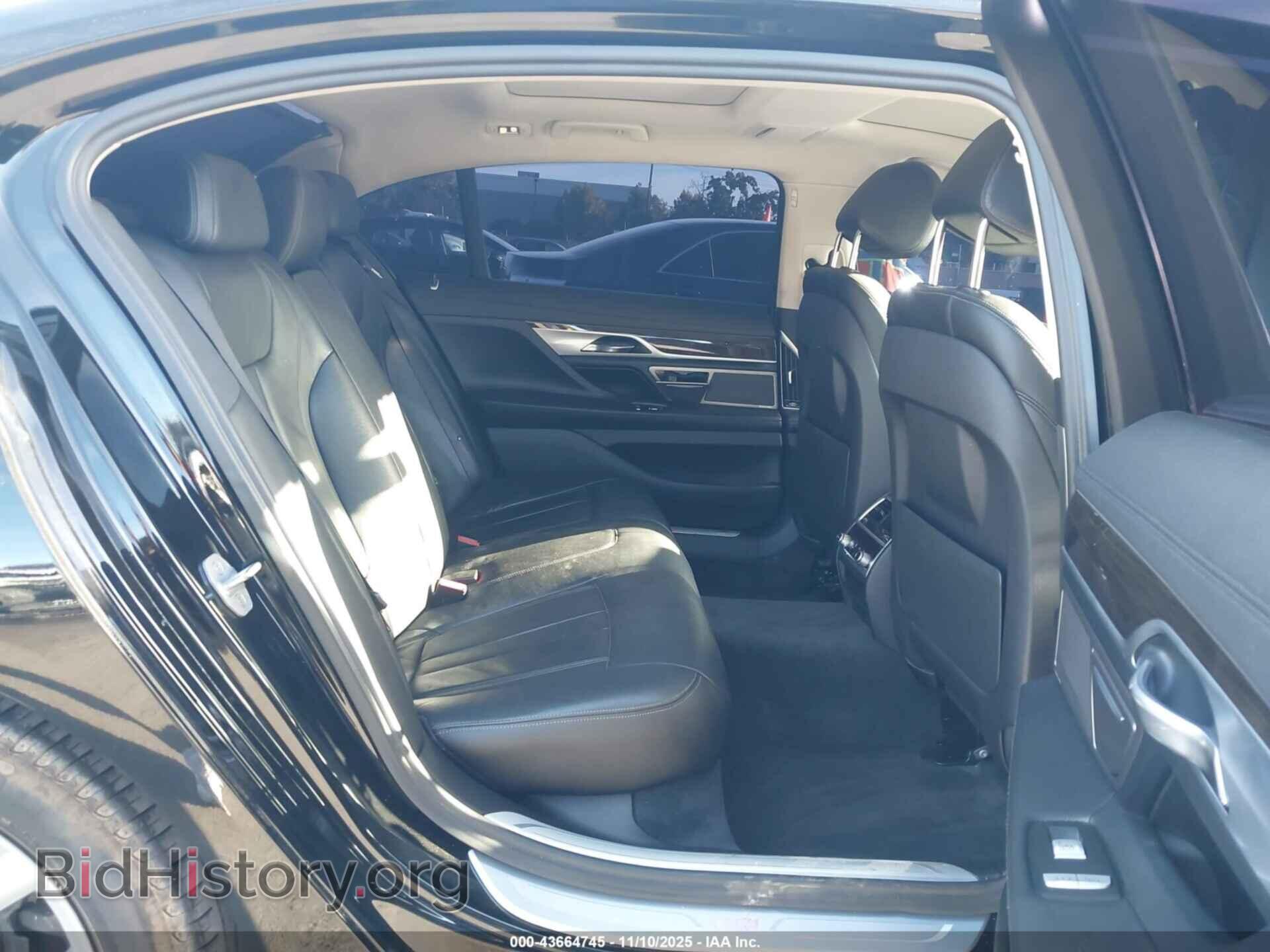 2018 BMW 740I - VIN: WBA7E2C51JG741492 - Фото 8