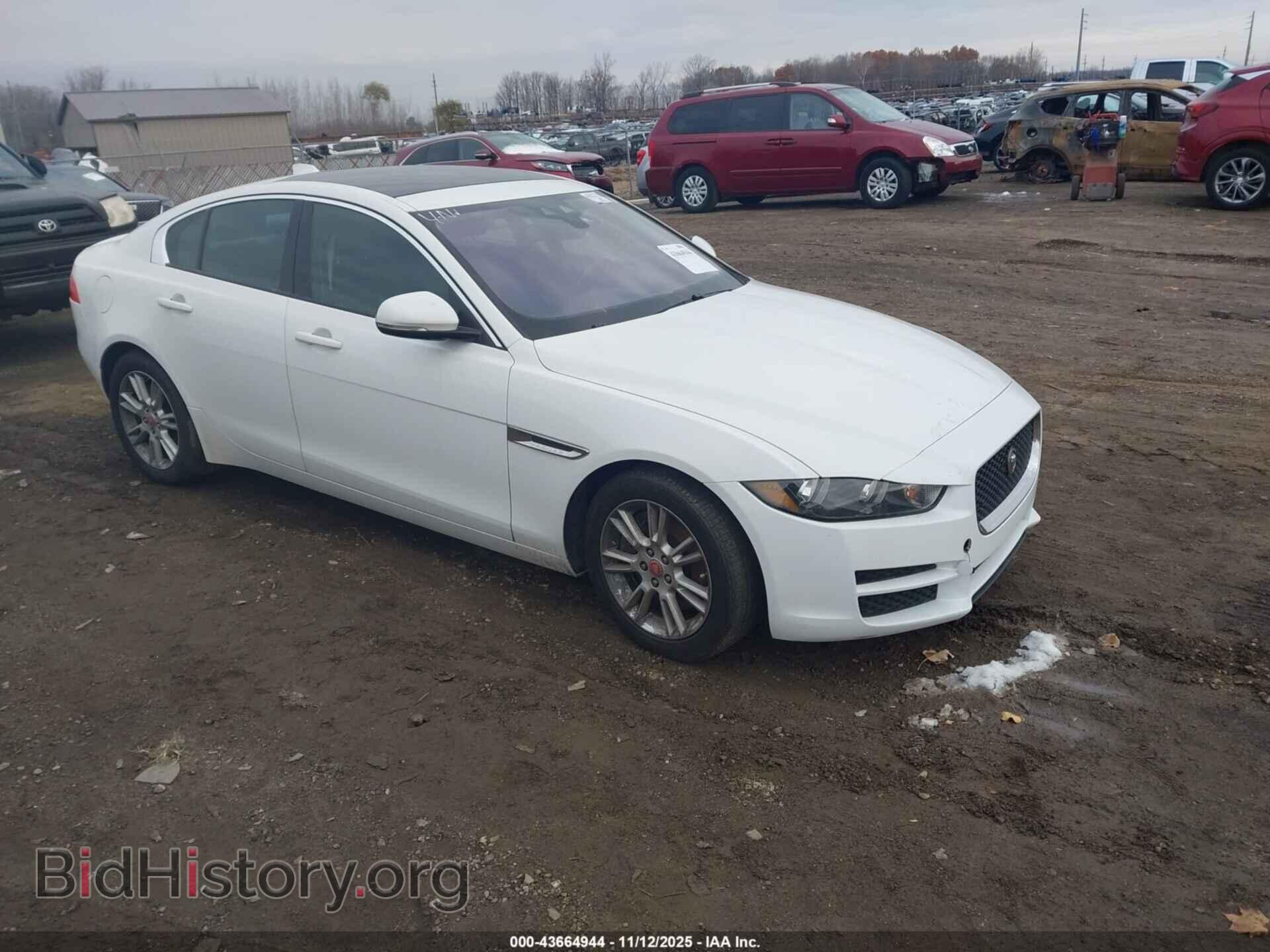 Photo SAJAD4BG8HA972737 - JAGUAR XE 2017