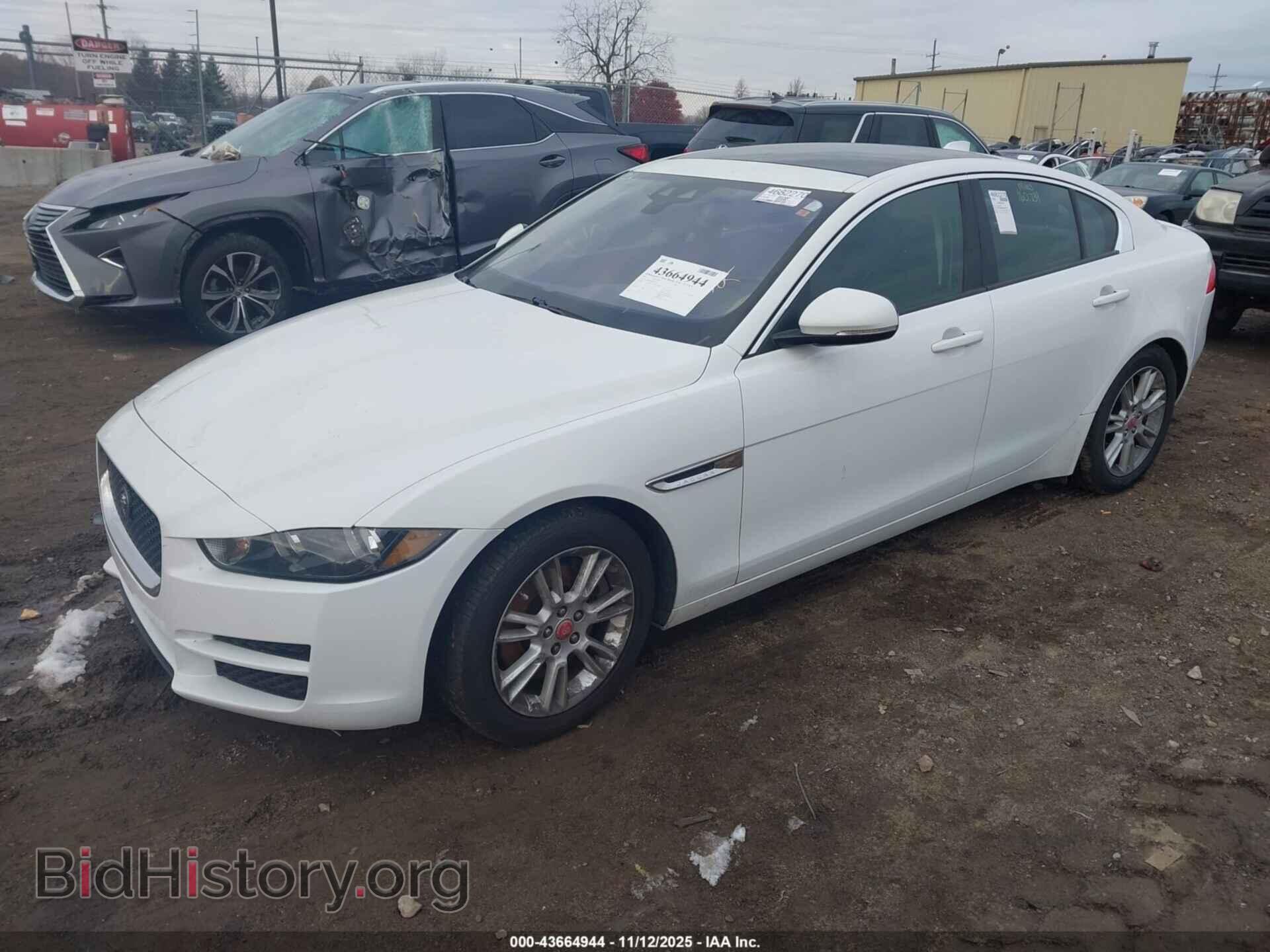 2017 JAGUAR XE - VIN: SAJAD4BG8HA972737 - Фото 2