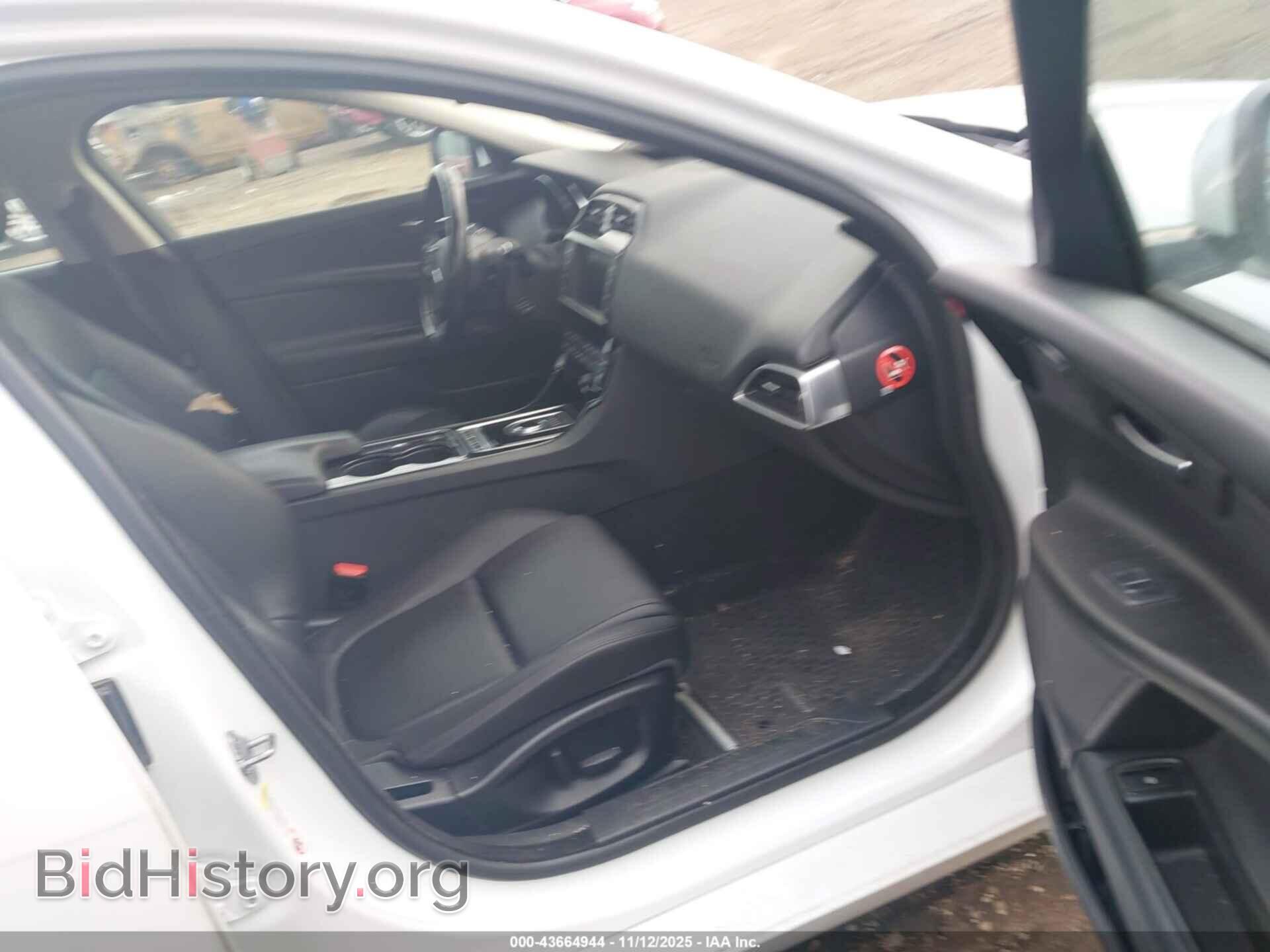 2017 JAGUAR XE - VIN: SAJAD4BG8HA972737 - Фото 5