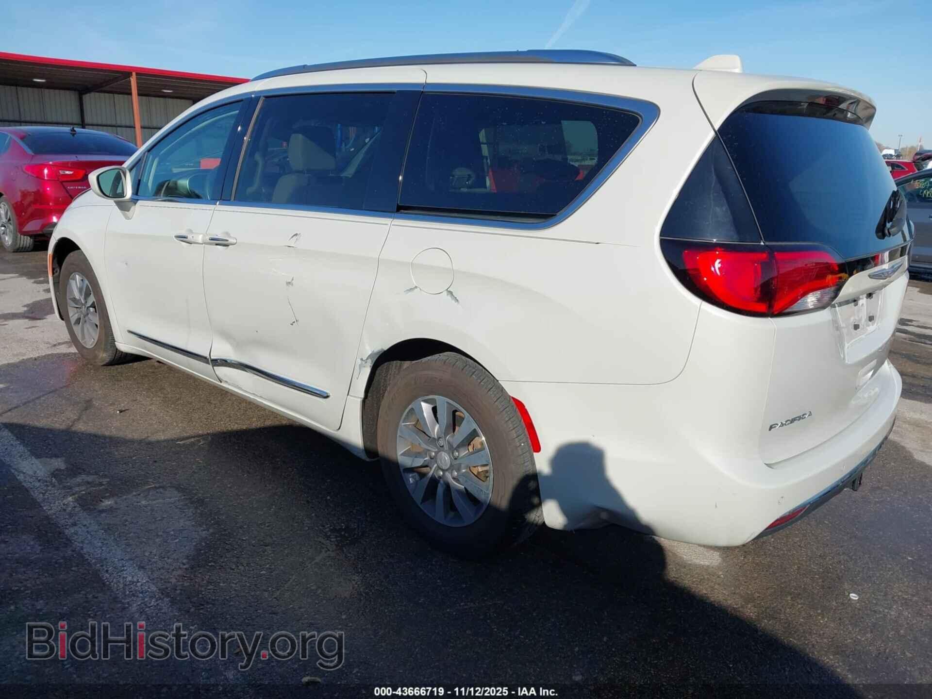 2020 CHRYSLER PACIFICA - VIN: 2C4RC1EG9LR240006 - Фото 3