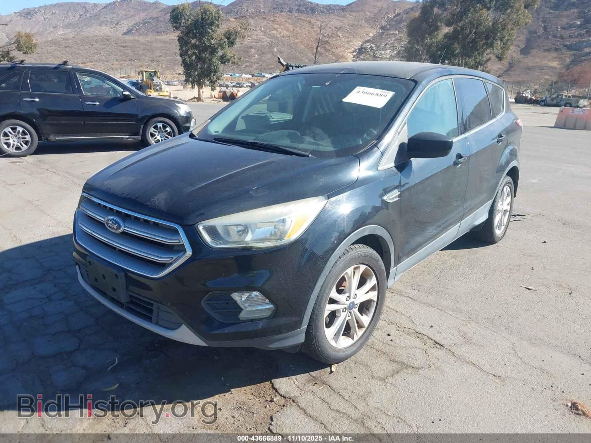 2017 FORD ESCAPE - VIN: 1FMCU0GD2HUC80286 - Фото 2