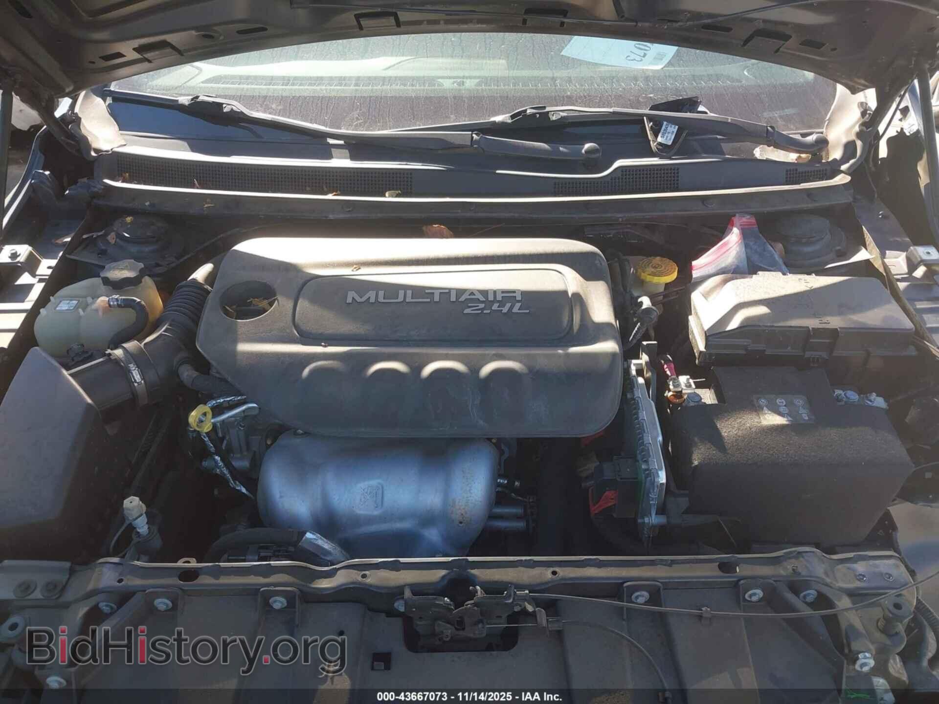 2017 CHRYSLER 200 - VIN: 1C3CCCAB3HN511792 - Фото 10