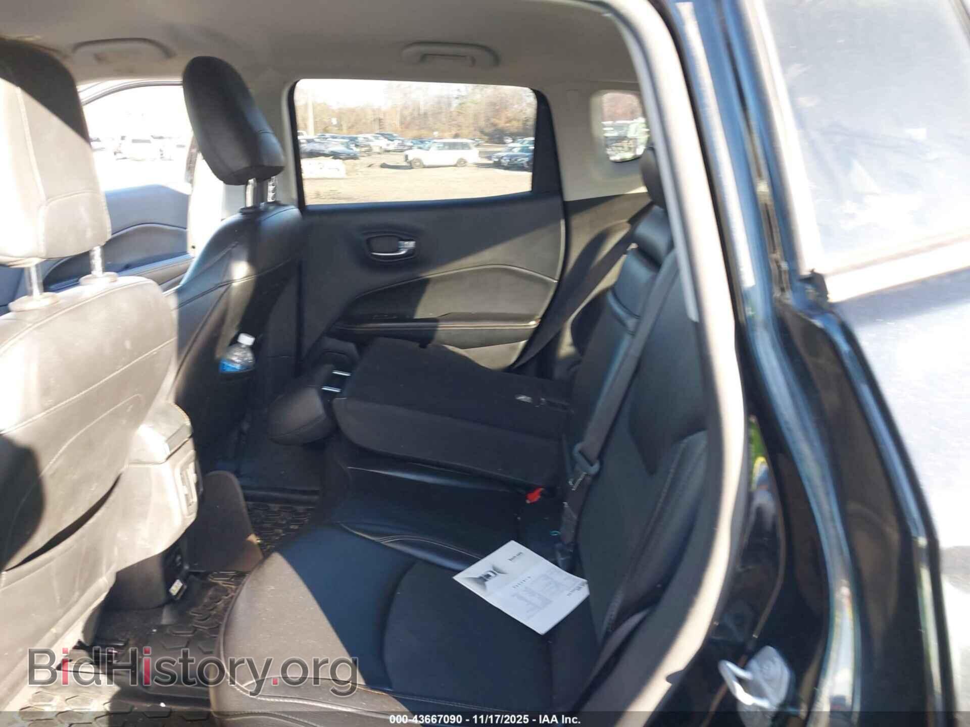 2019 JEEP COMPASS - VIN: 3C4NJDBB4KT768109 - Фото 8