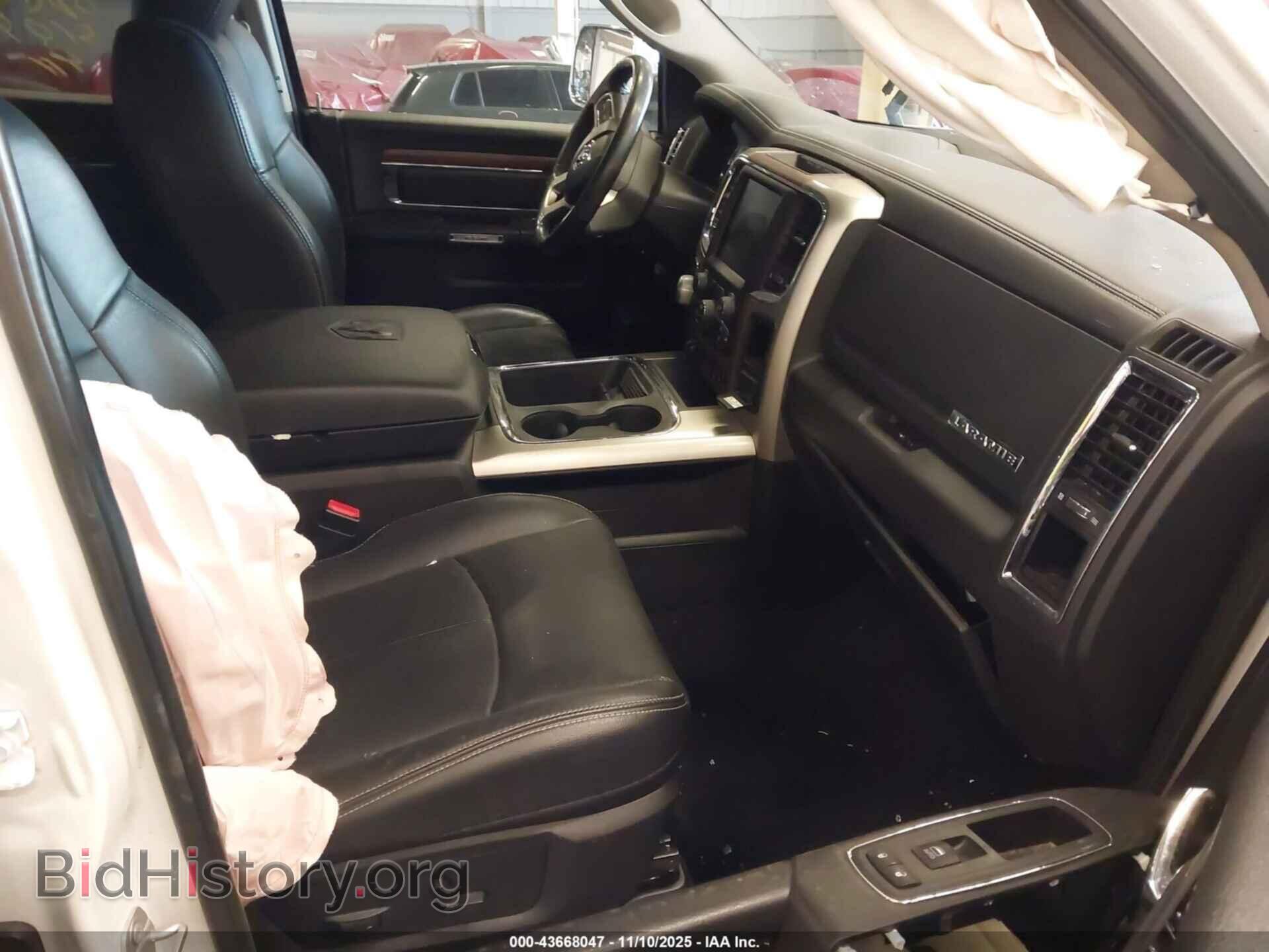 2018 RAM 1500 - VIN: 1C6RR7VM6JS228390 - Фото 5