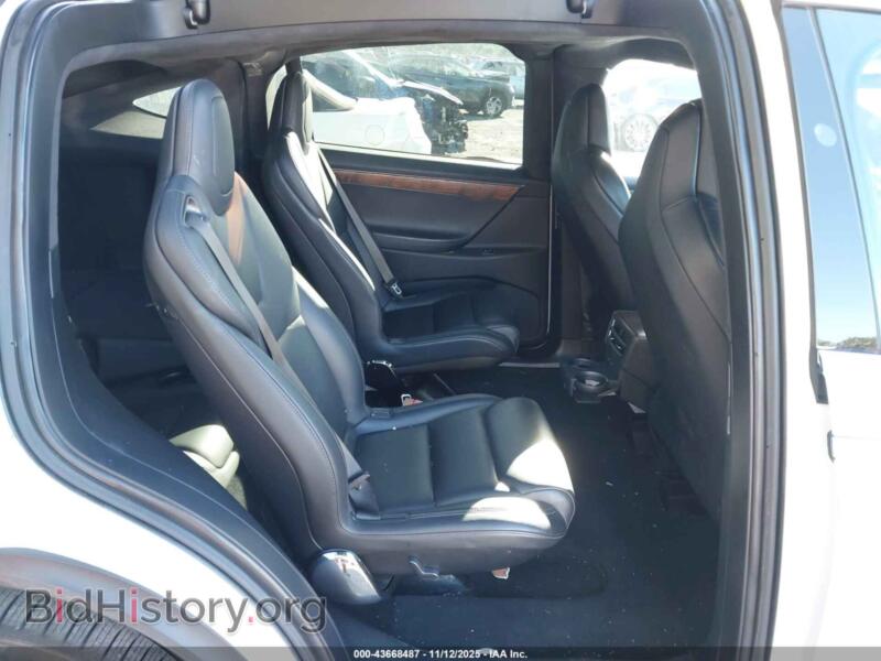 2018 Tesla MODEL X (VIN 5YJXCBE21JF142694) — photo 8 of 16