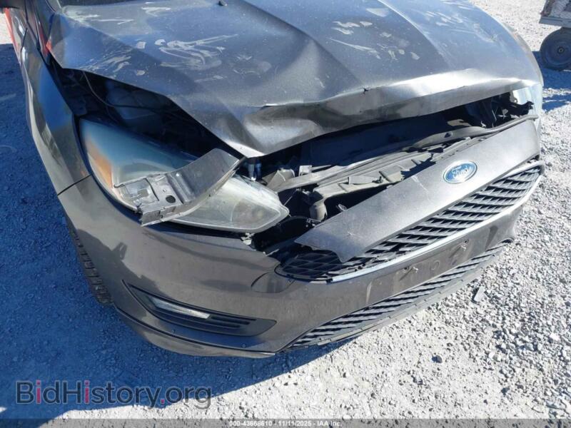 2016 Ford FOCUS (VIN 1FADP3F21GL403670) — photo 6 of 17