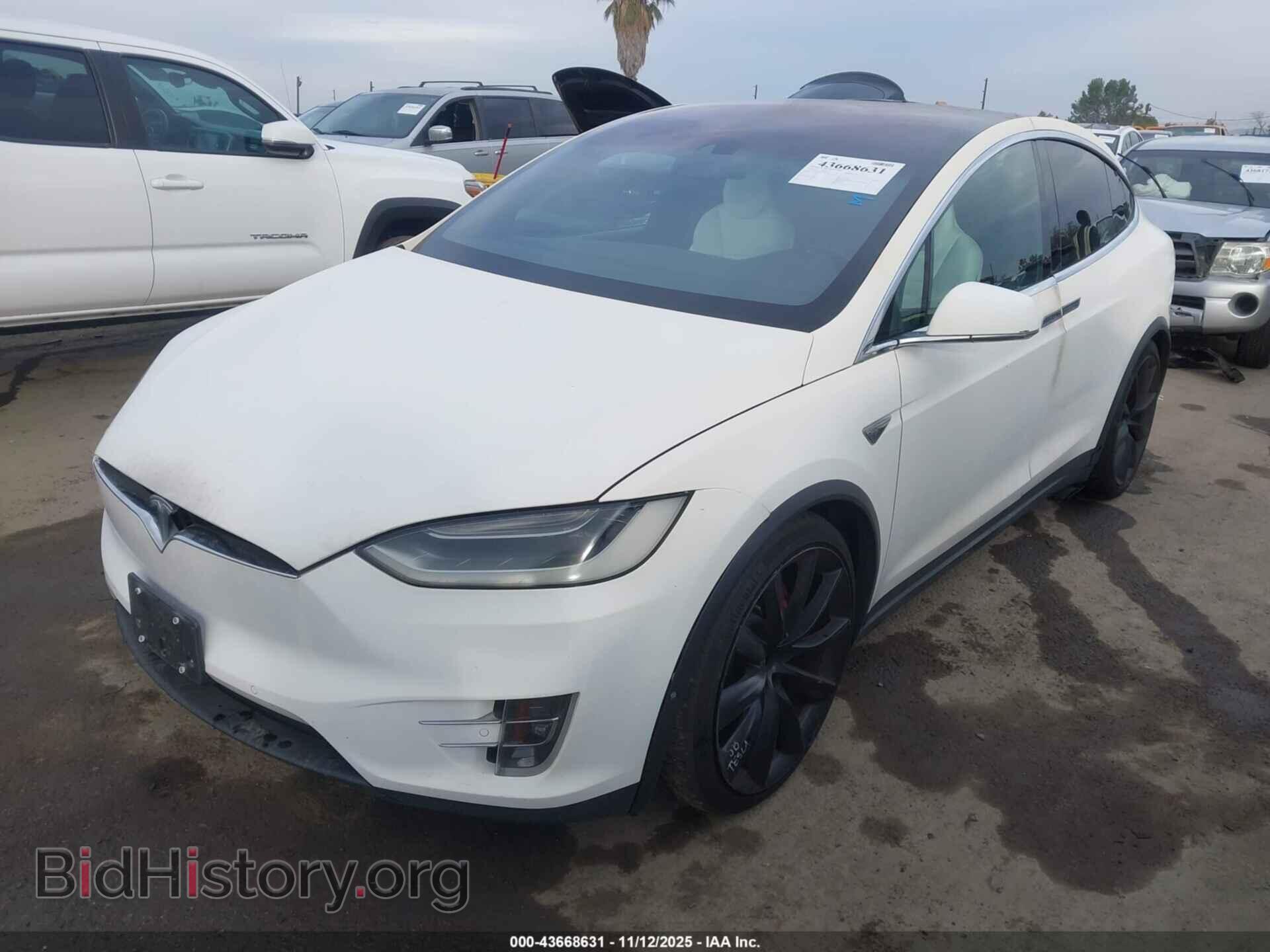2016 TESLA MODEL X - VIN: 5YJXCAE43GF001453 - Photo 2