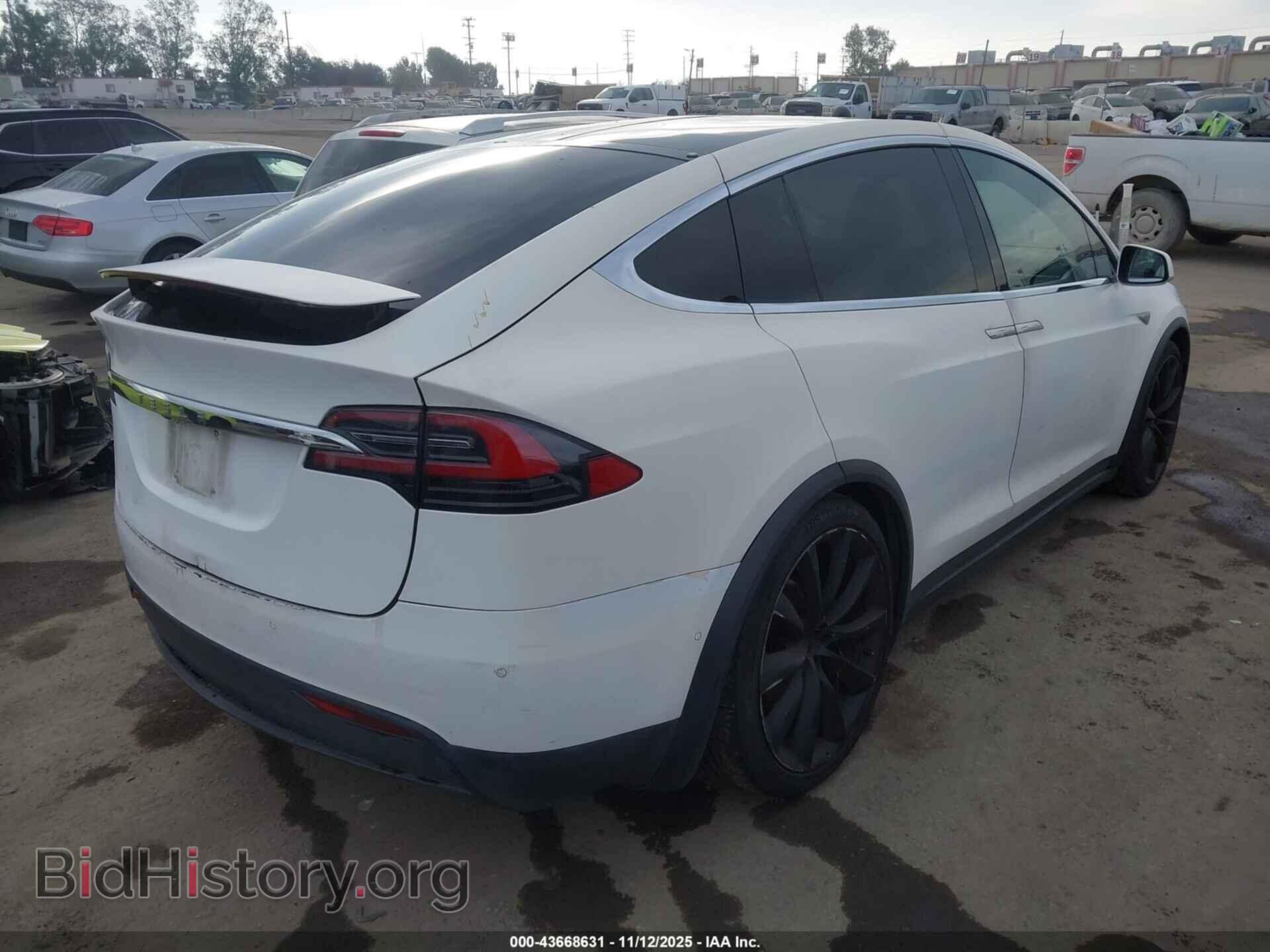 2016 TESLA MODEL X - VIN: 5YJXCAE43GF001453 - Photo 4