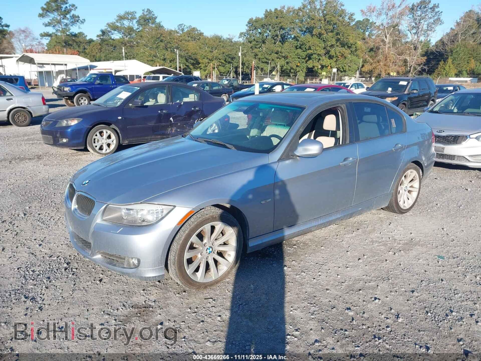 2011 BMW 328I - VIN: WBAPH7C56BE460578 - Фото 2