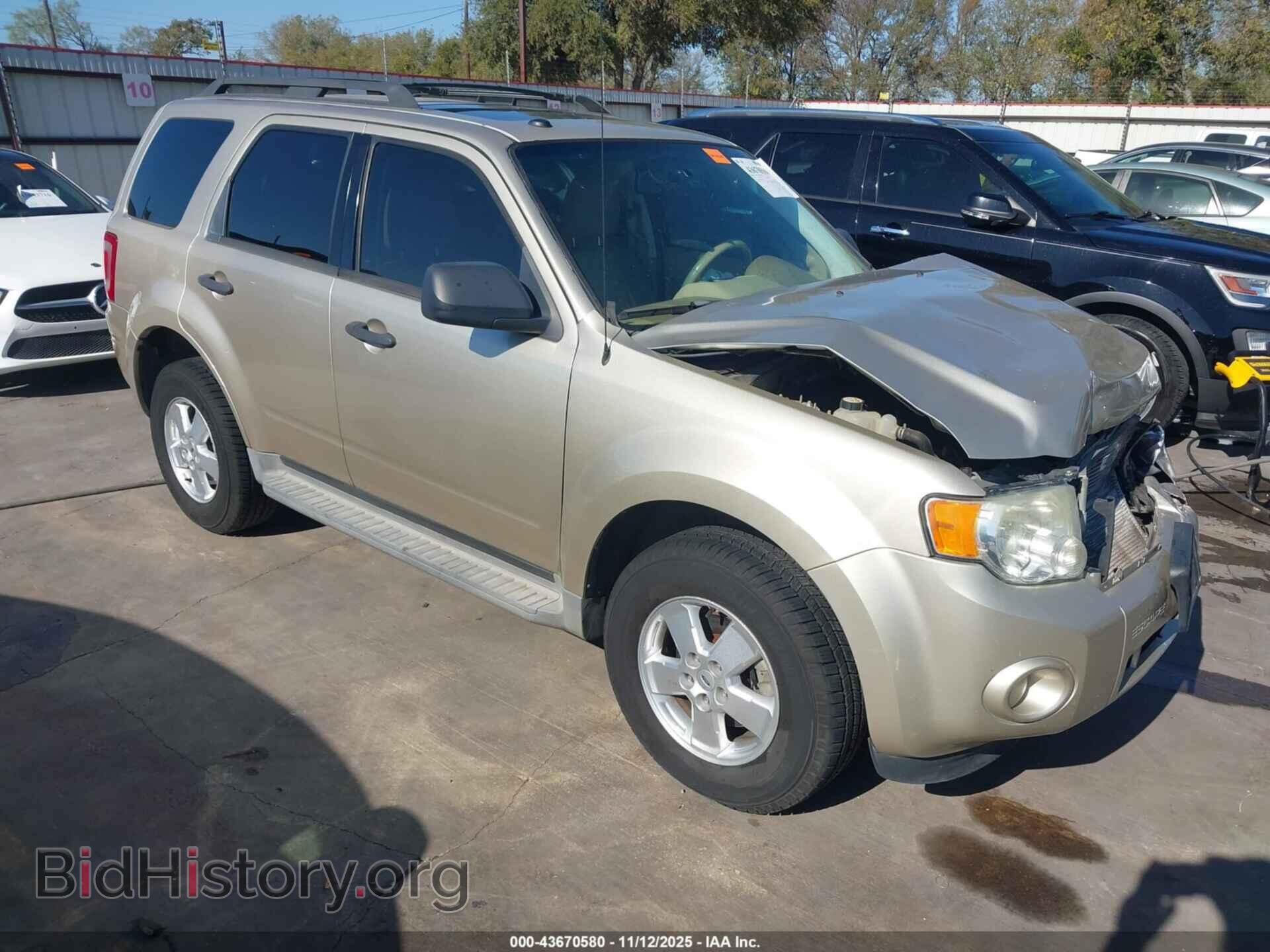 Фотография 1FMCU0D73BKA80907 - FORD ESCAPE 2011